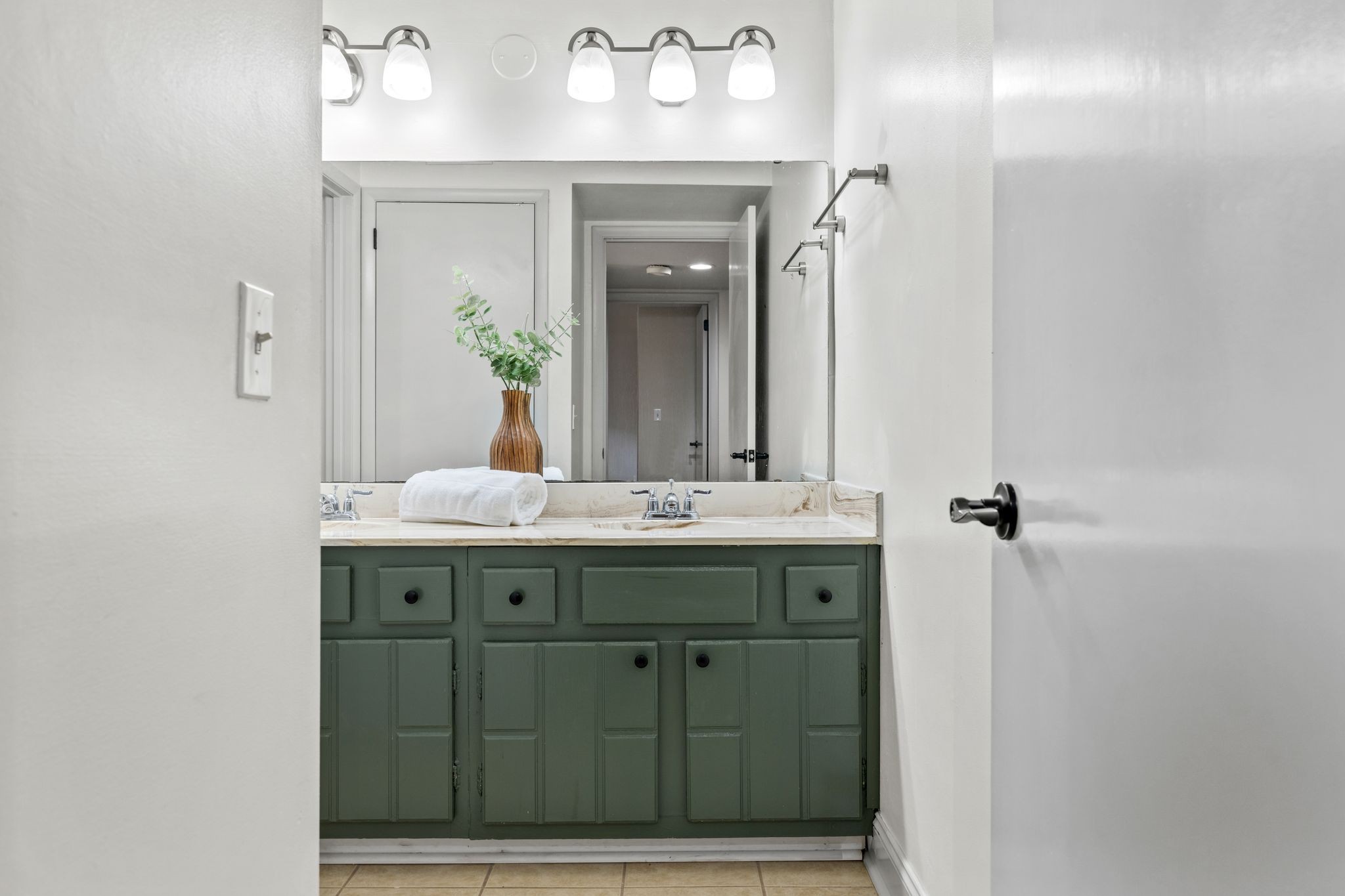 21 Vaughns Gap Rd Unit: 13