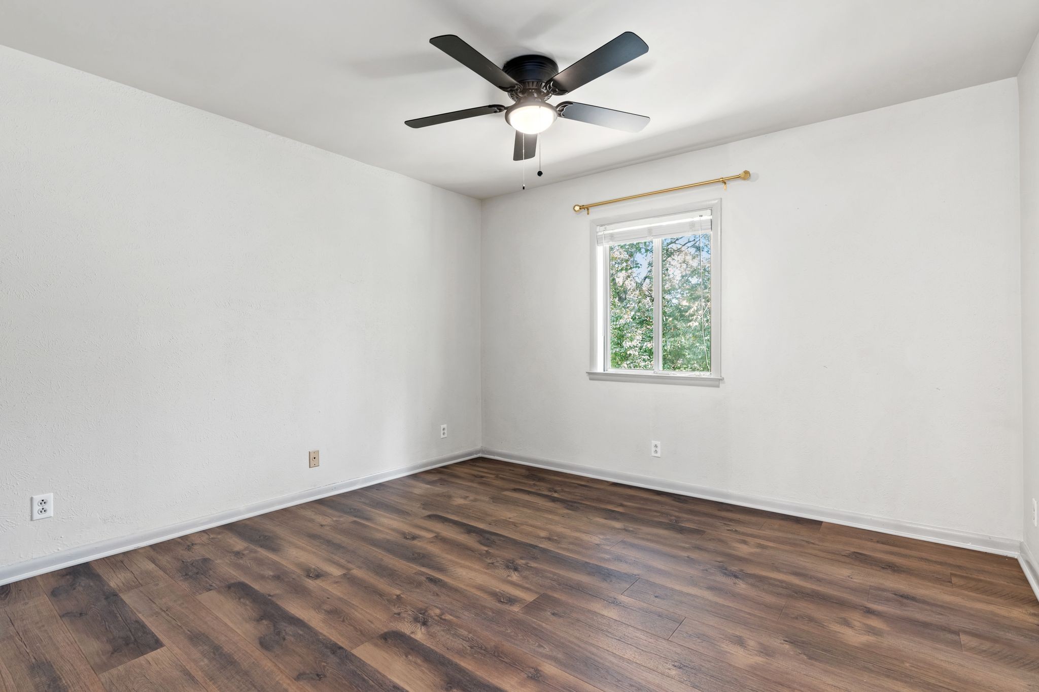 21 Vaughns Gap Rd Unit: 13