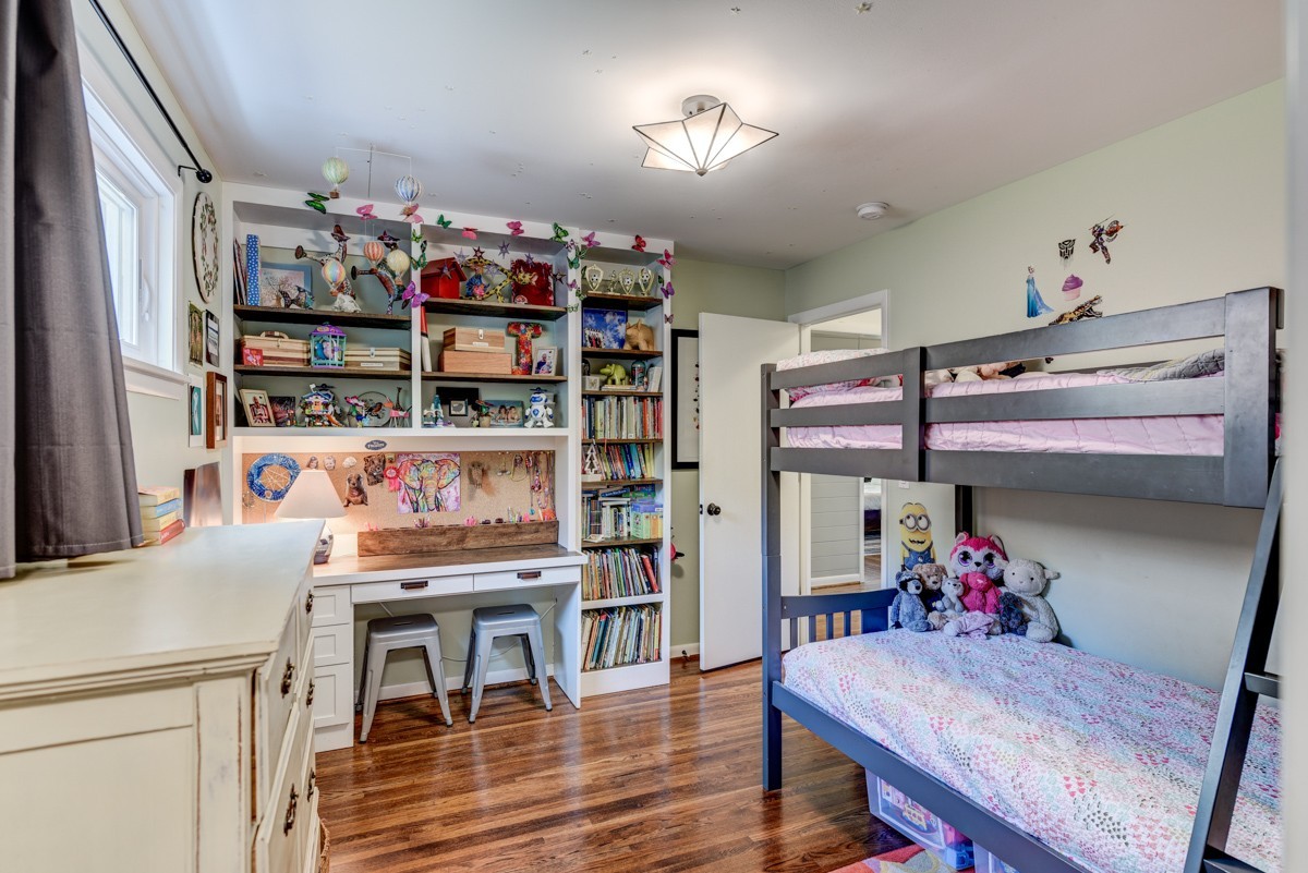 81 Brookwood Ter