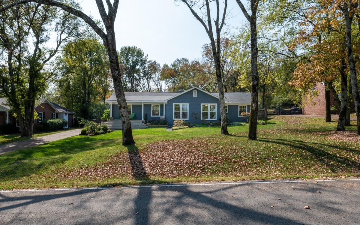 81 Brookwood Ter