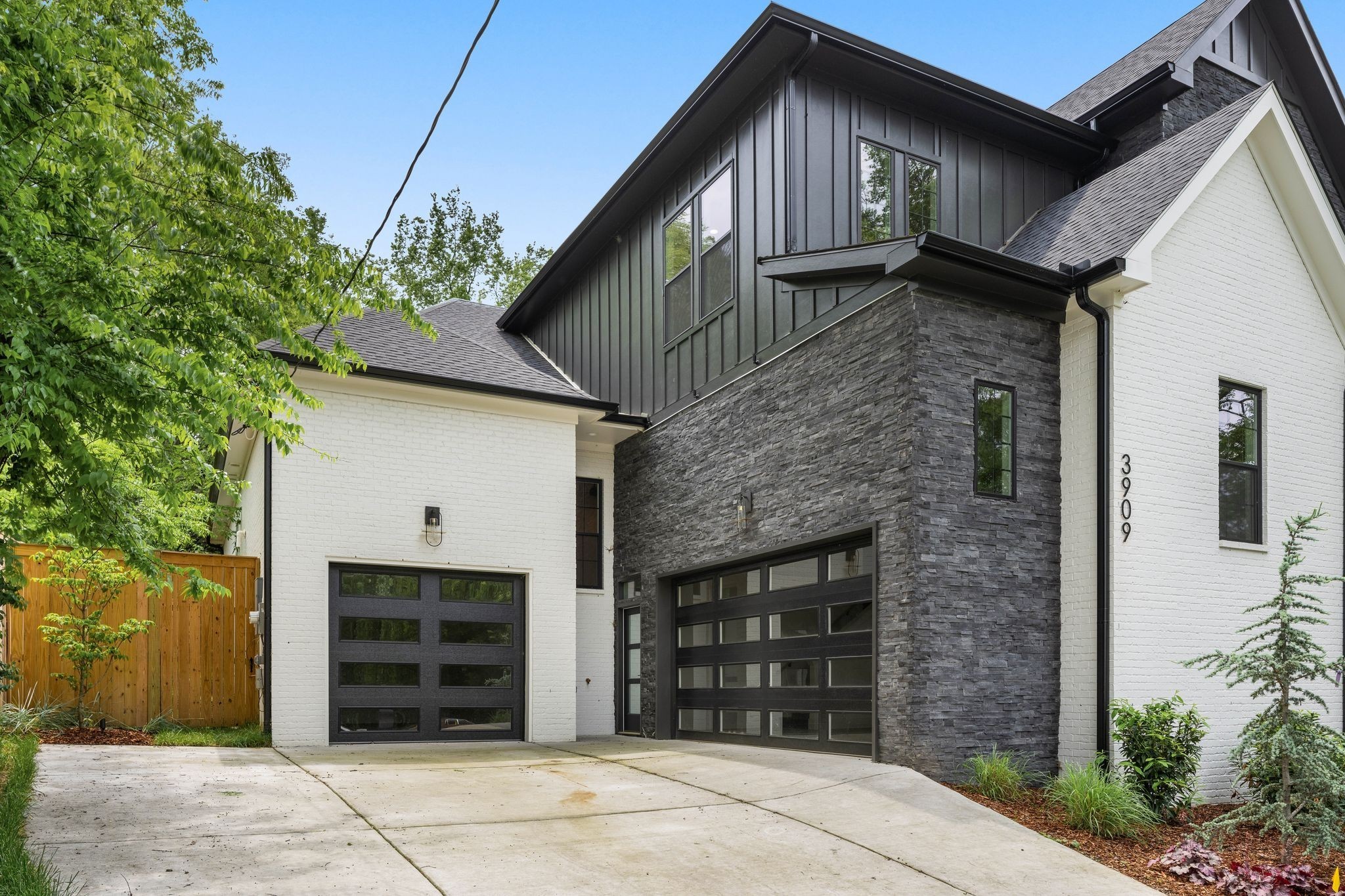 3909 Nevada Ave