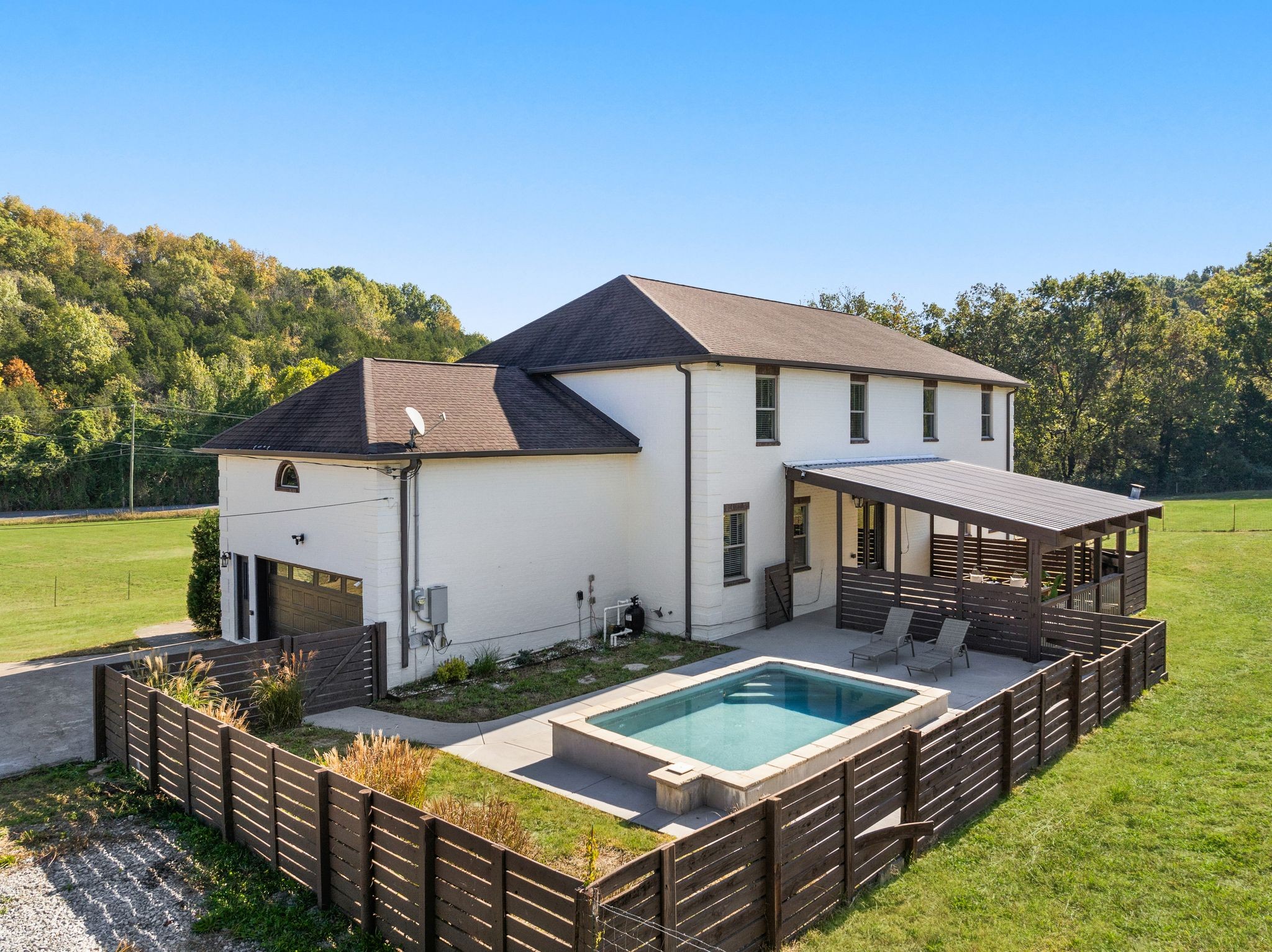 5565 Brick Church Pike