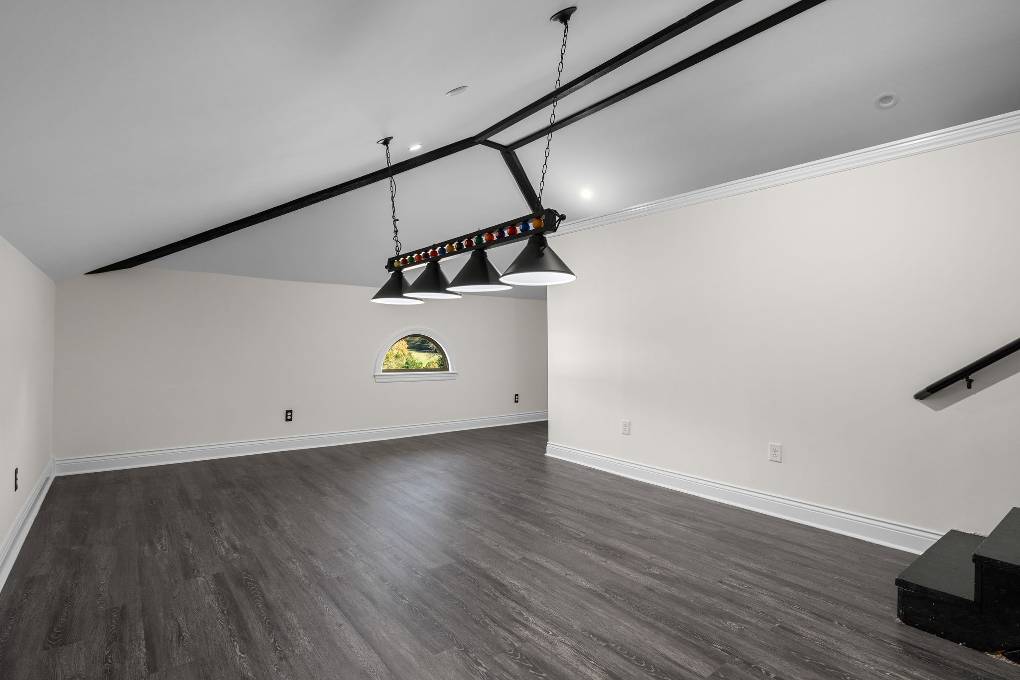 5565 Brick Church Pike