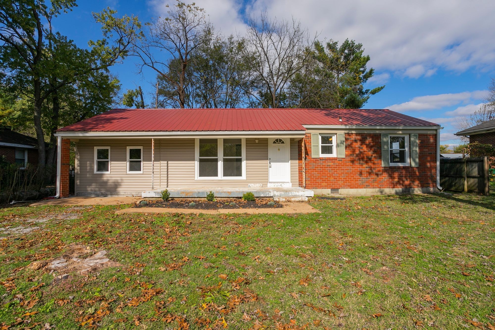 912 Allen Rd