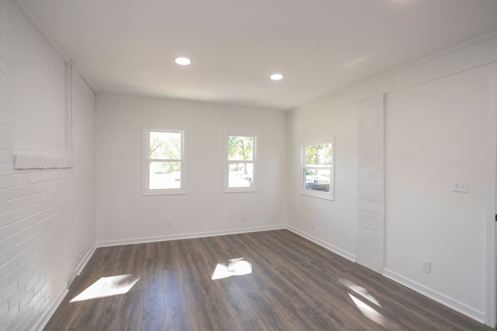 912 Allen Rd