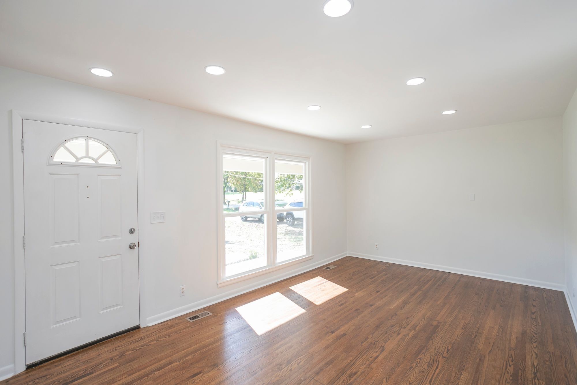 912 Allen Rd
