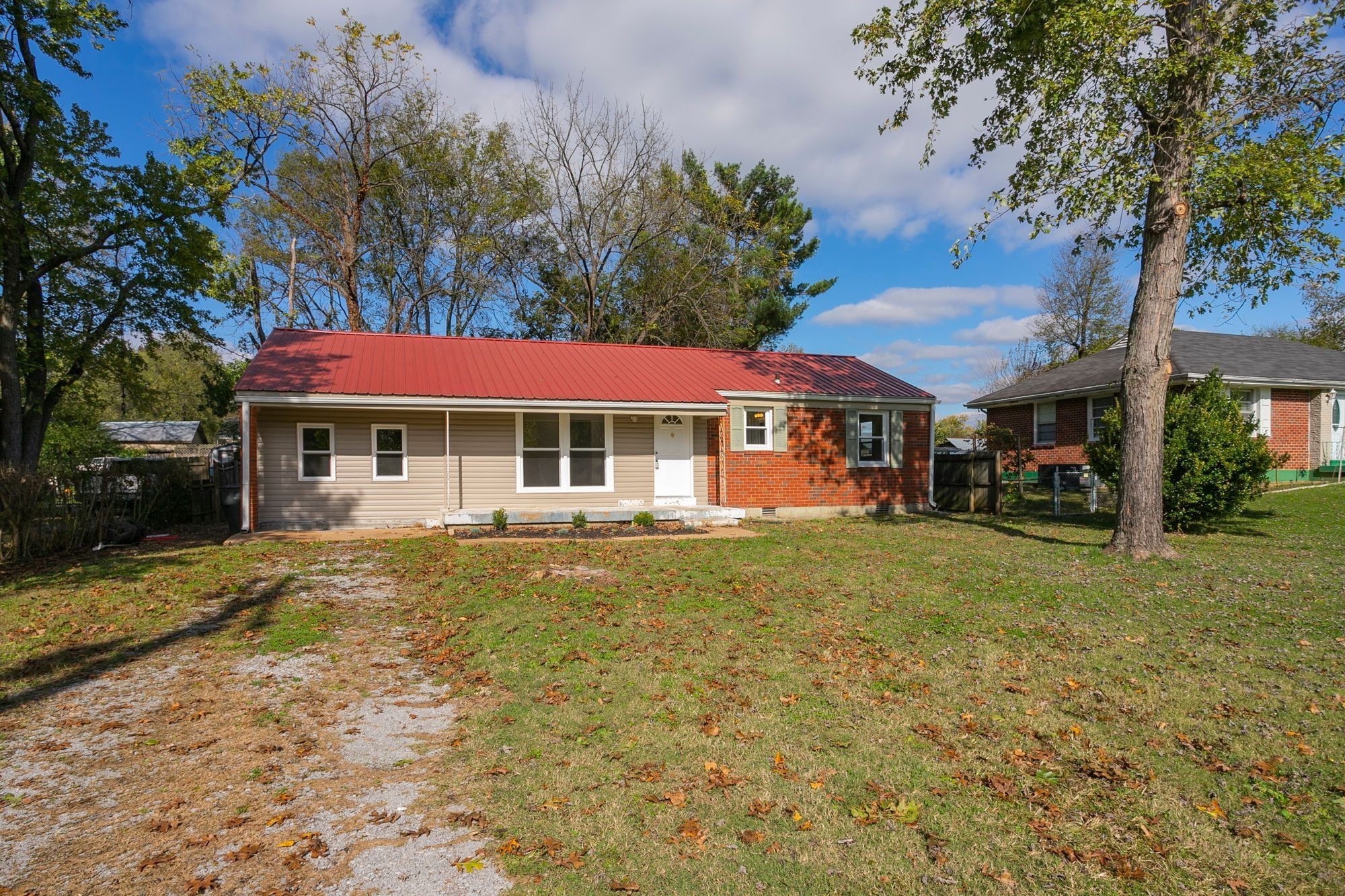 912 Allen Rd