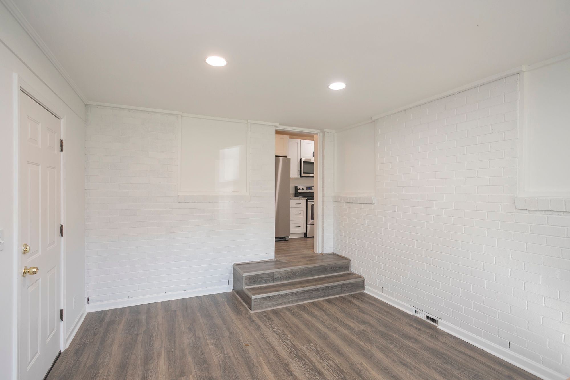 912 Allen Rd