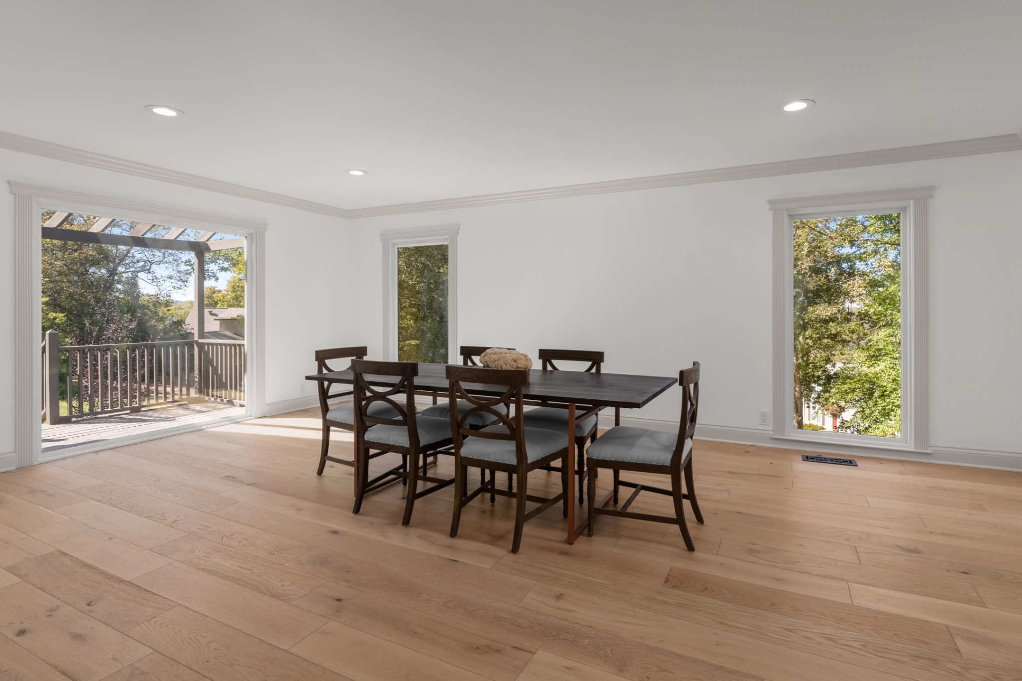 109 Oakmont Dr