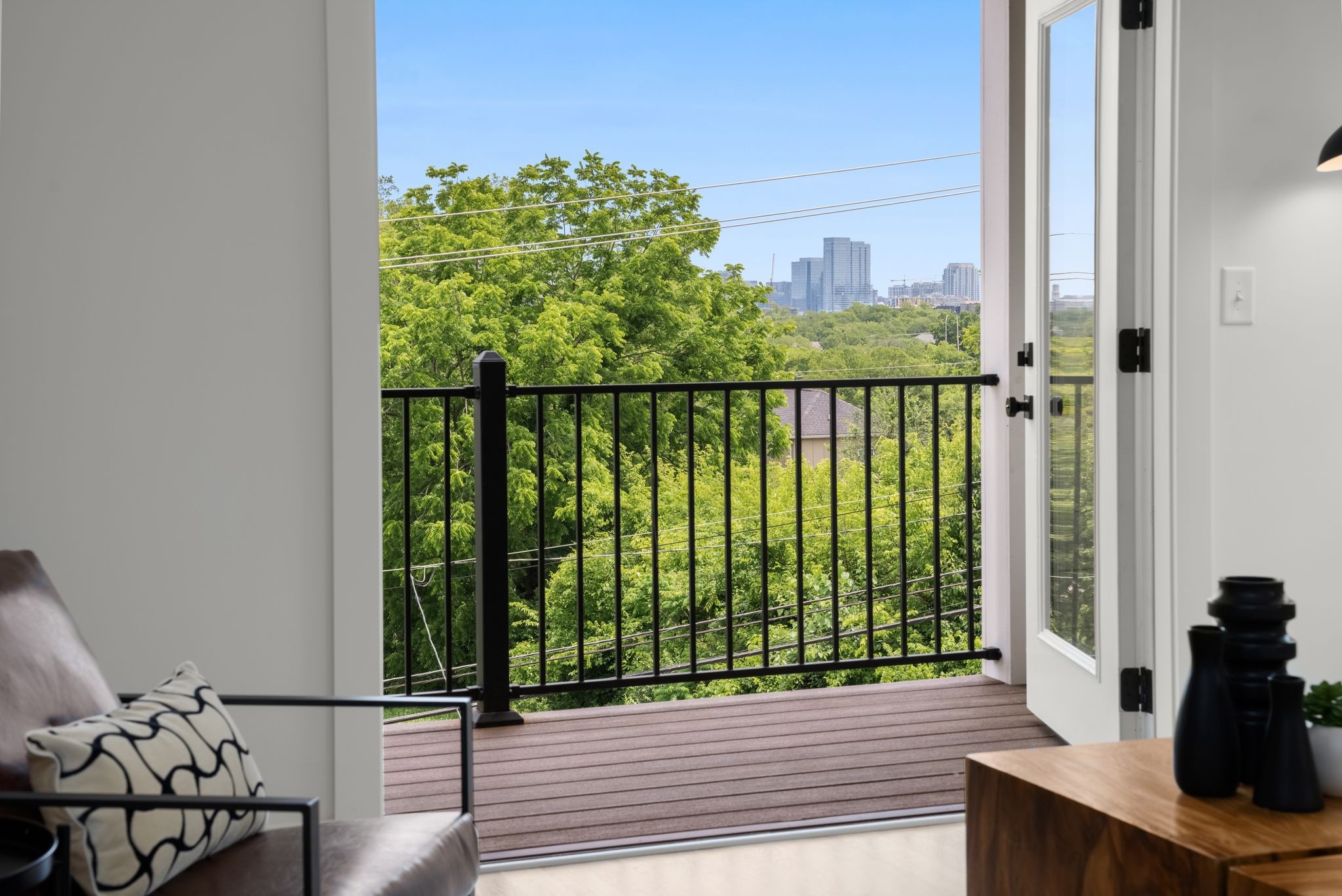 917 33rd Ave, N Unit: A