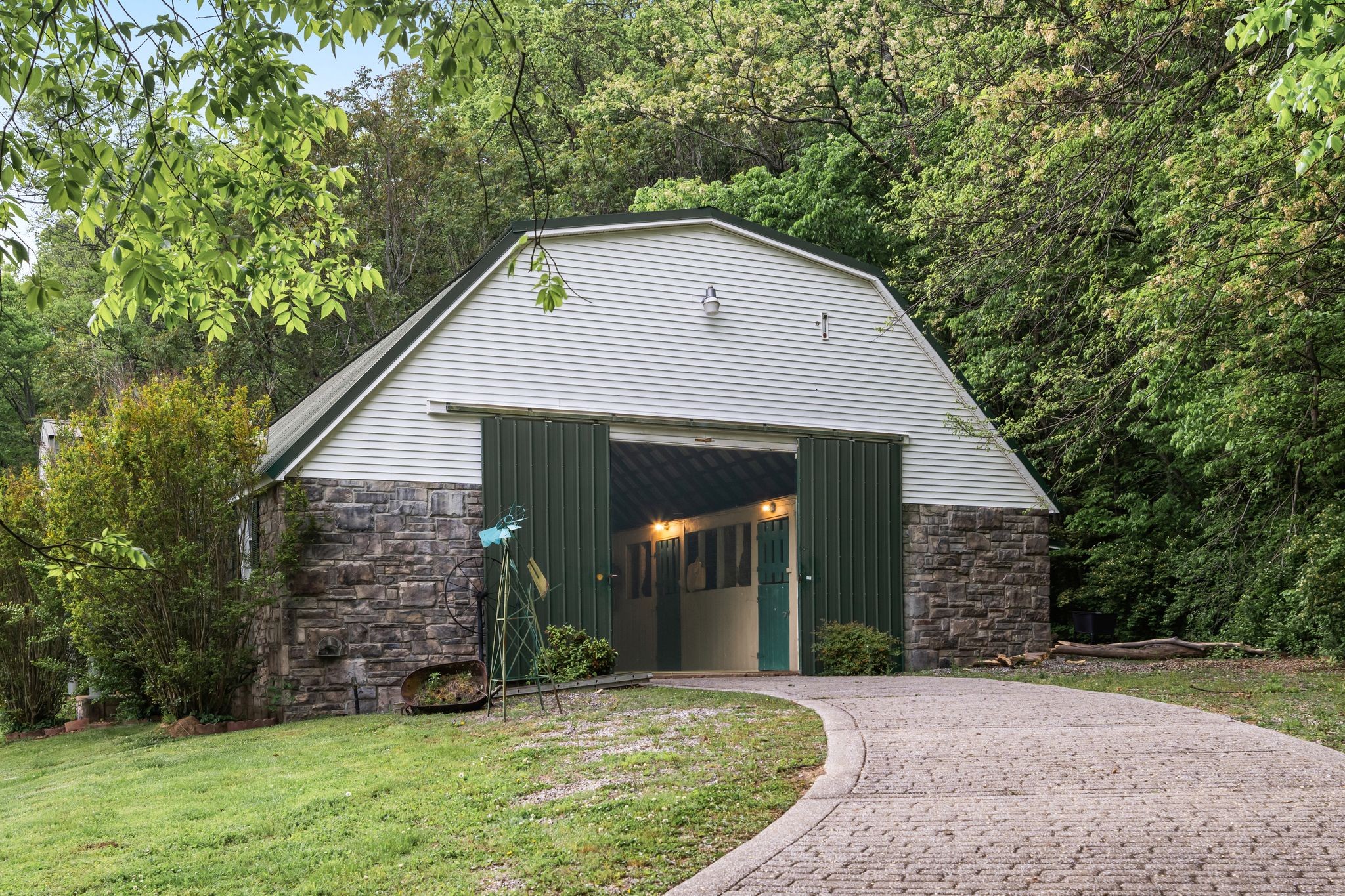1026 Holly Tree Gap Rd