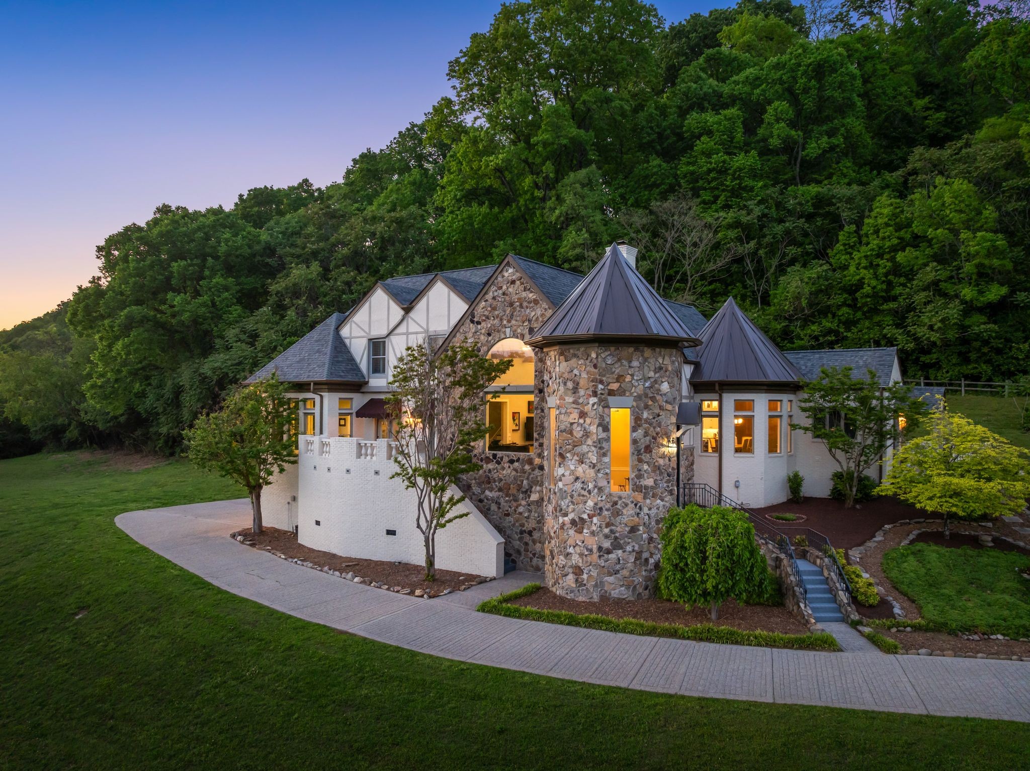 1026 Holly Tree Gap Rd