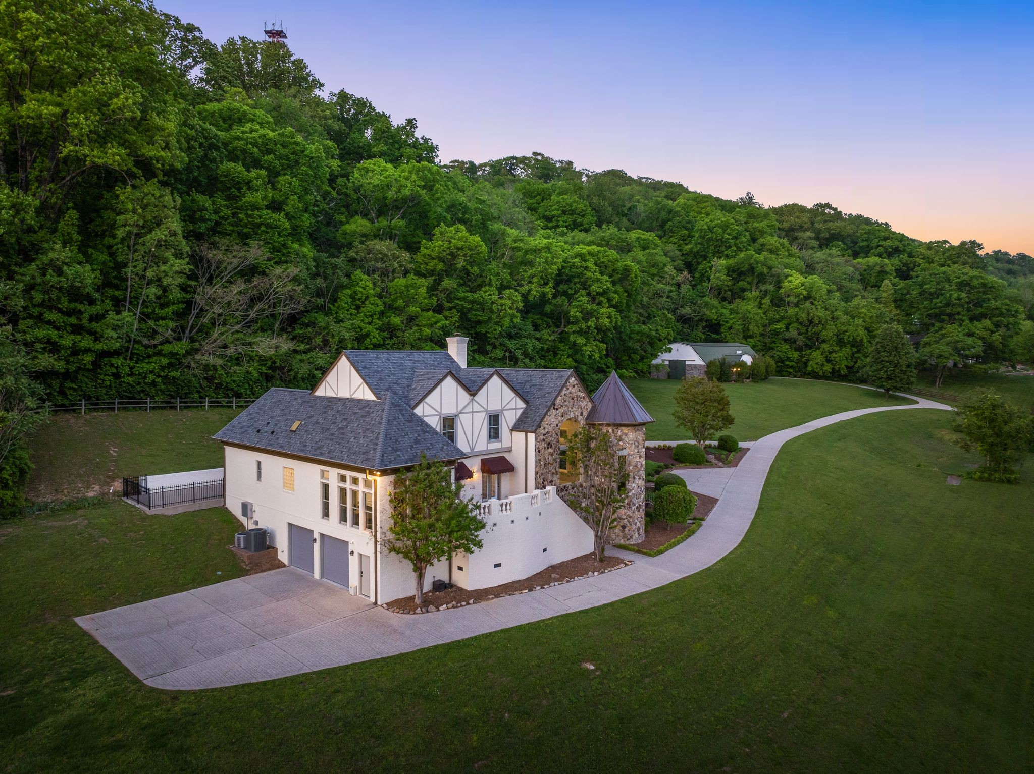1026 Holly Tree Gap Rd
