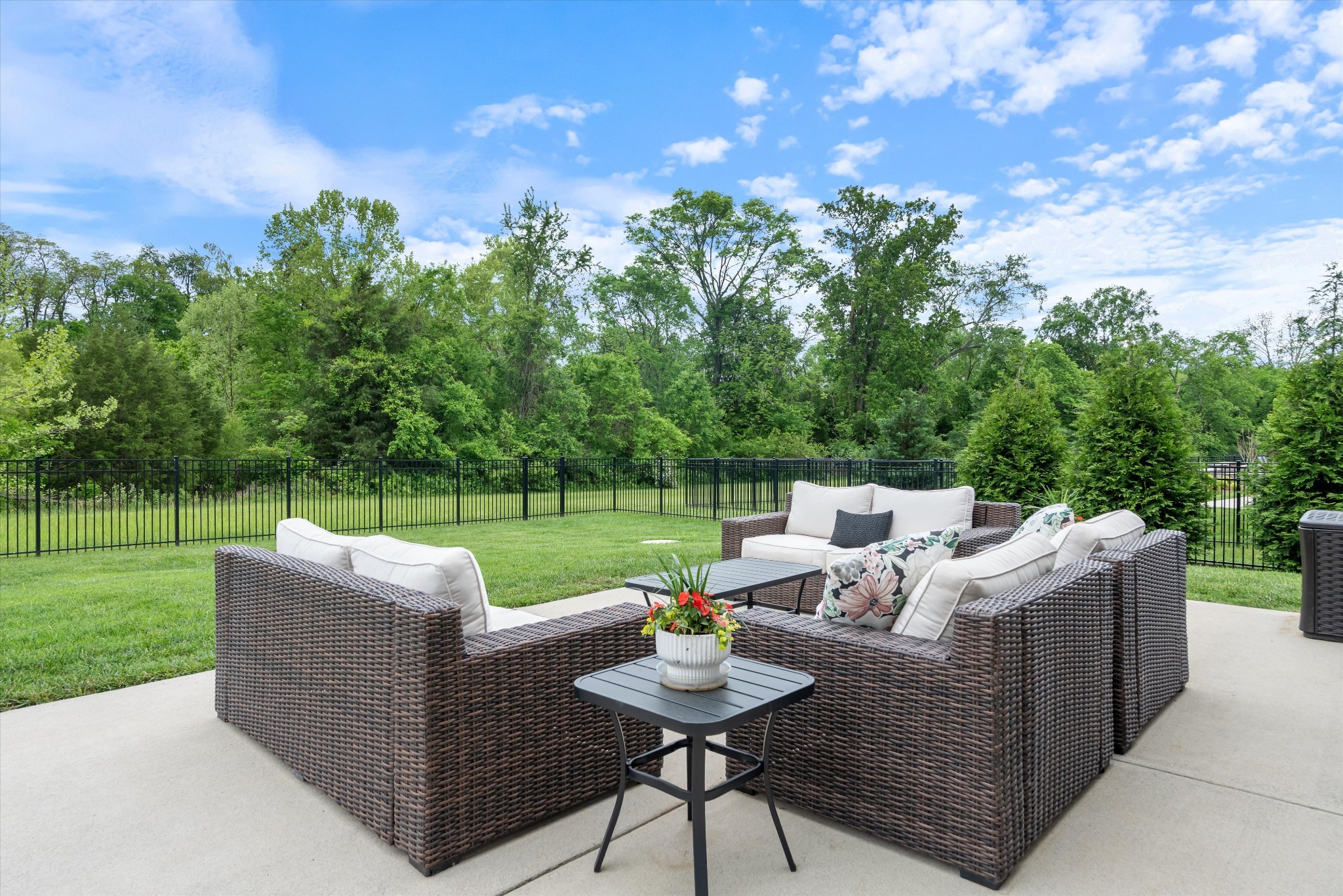 4609 Majestic Meadows Dr