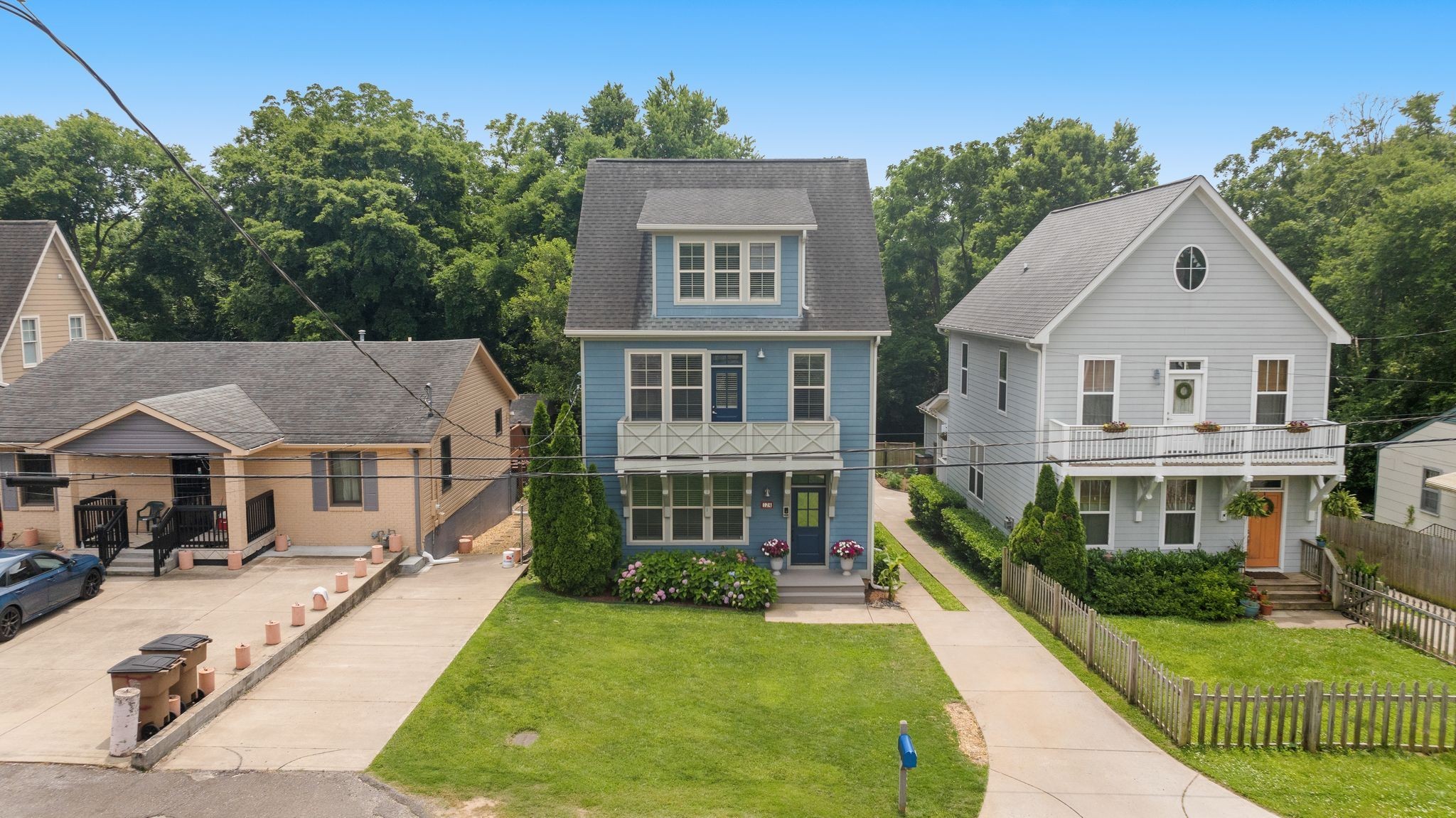 124 Creighton Ave