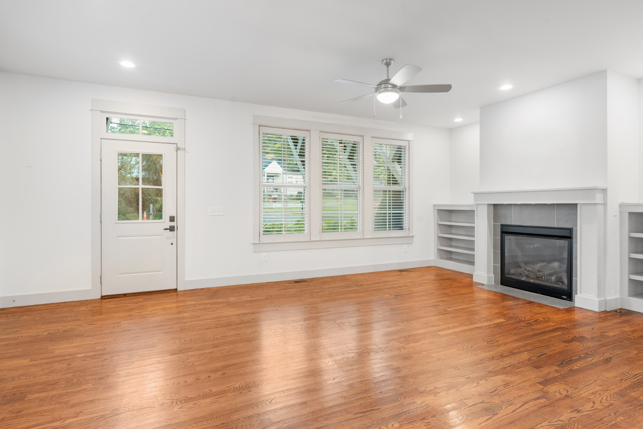 124 Creighton Ave