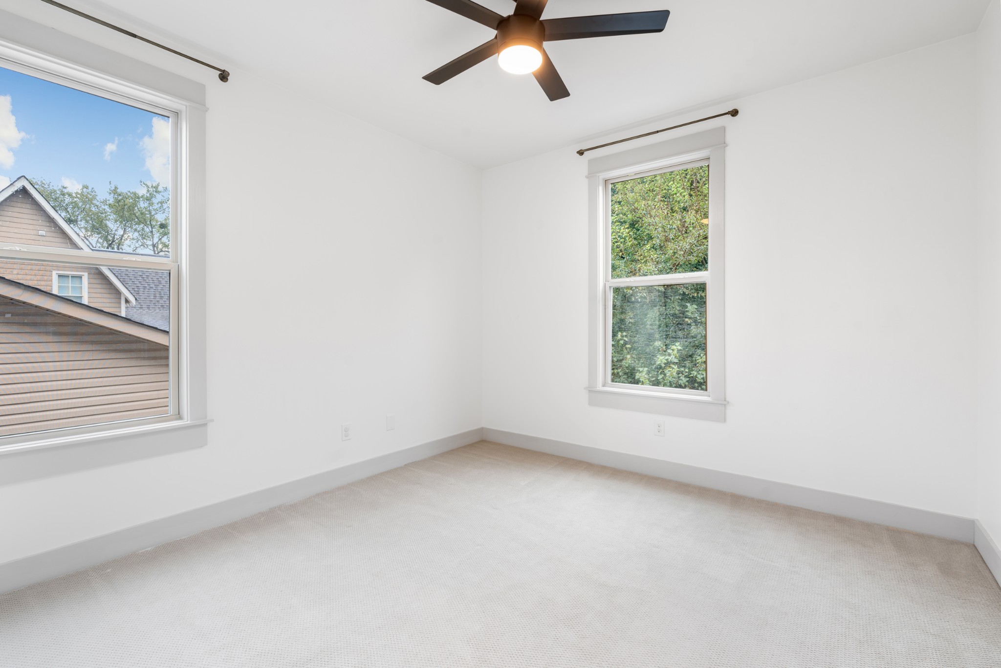 124 Creighton Ave