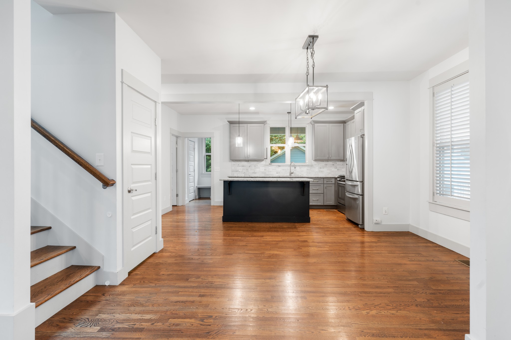 124 Creighton Ave