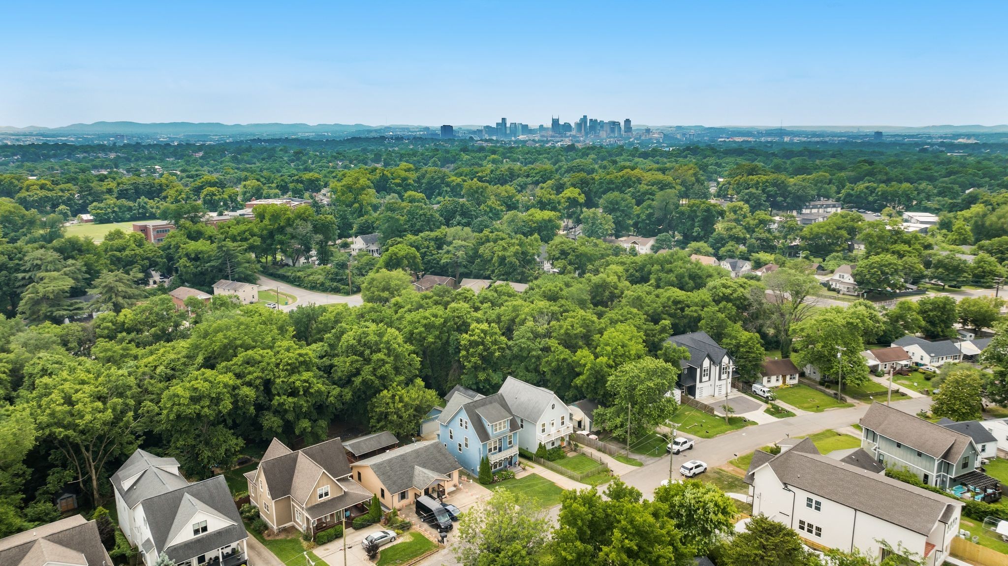 124 Creighton Ave