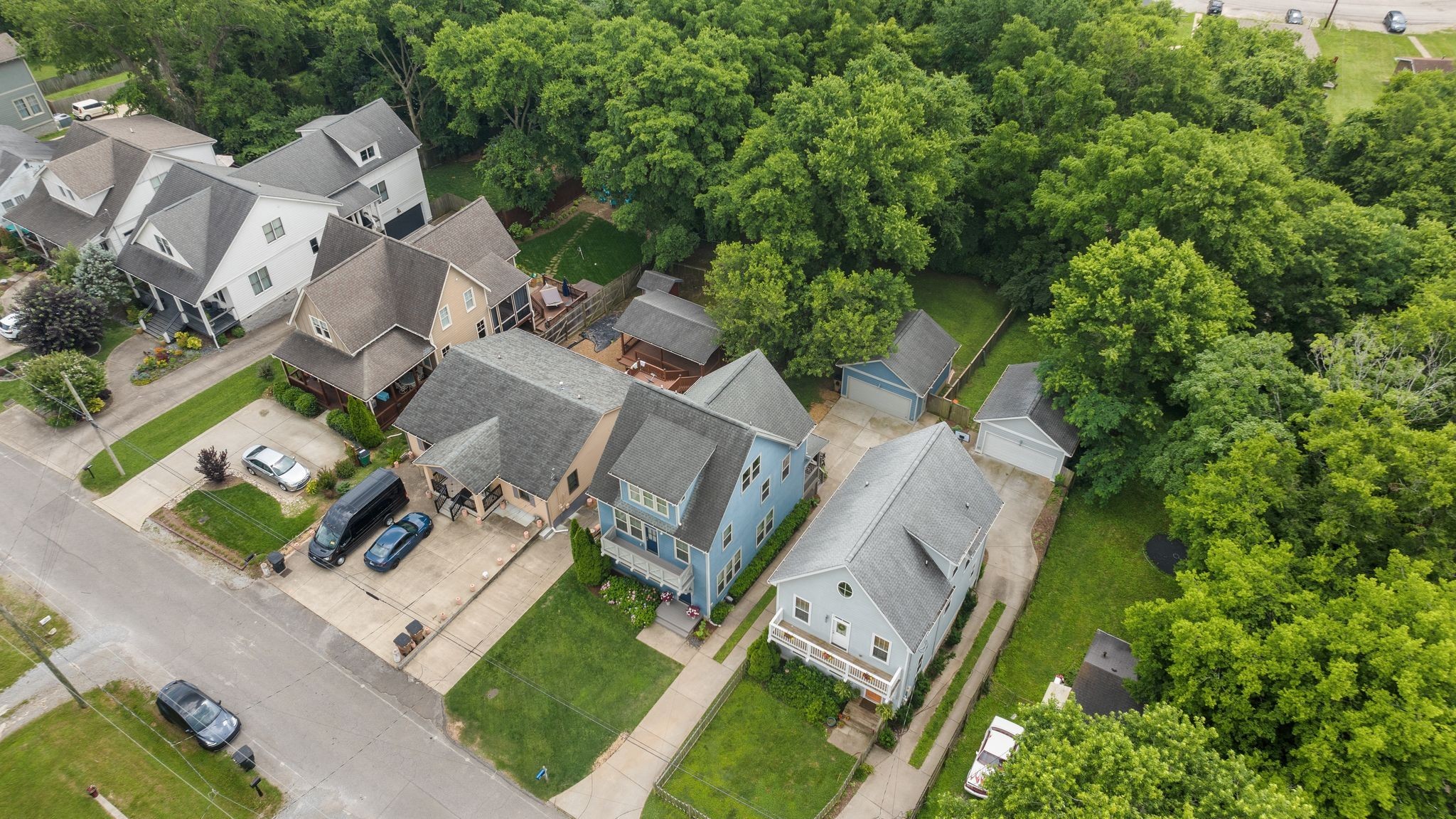 124 Creighton Ave