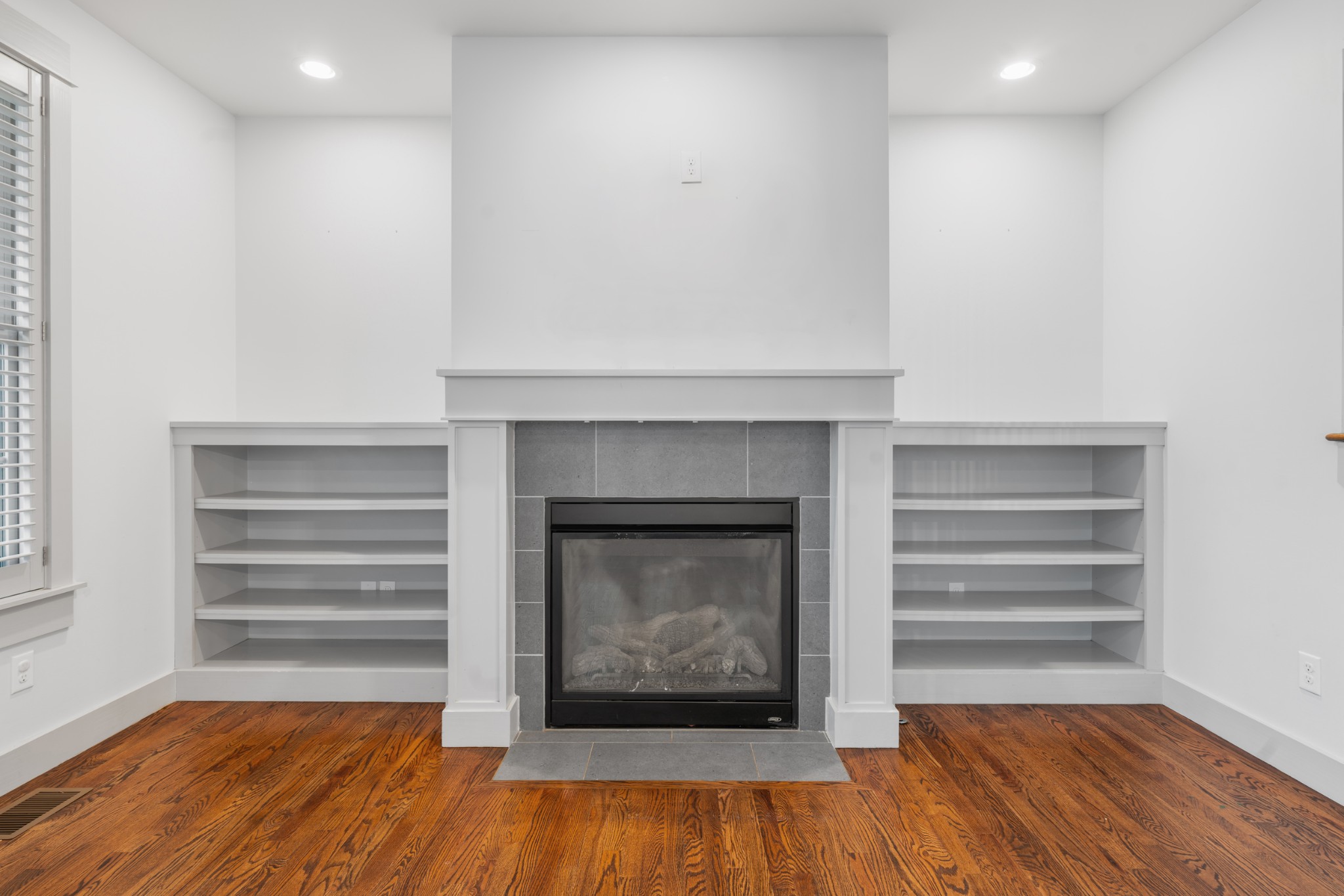 124 Creighton Ave
