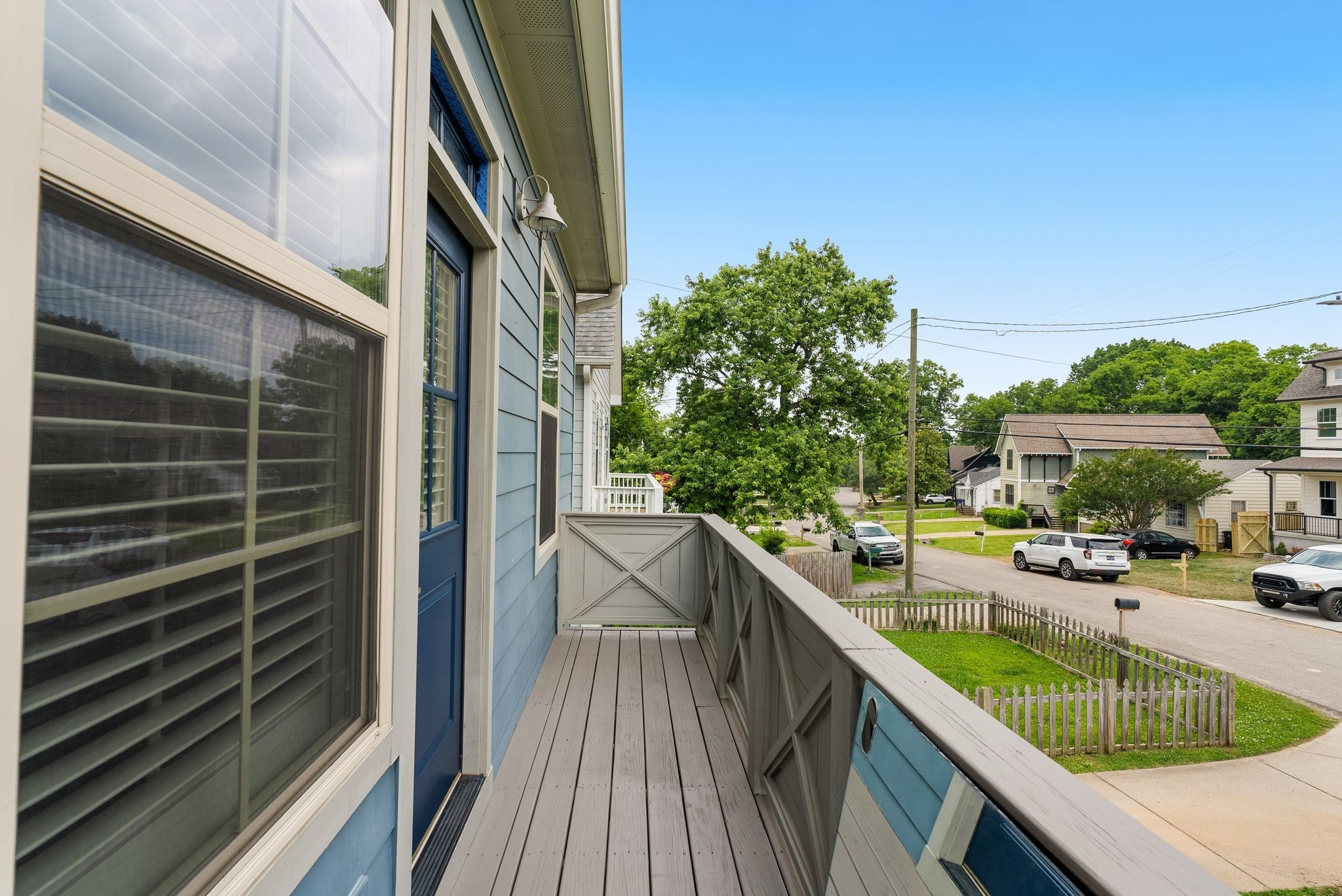 124 Creighton Ave