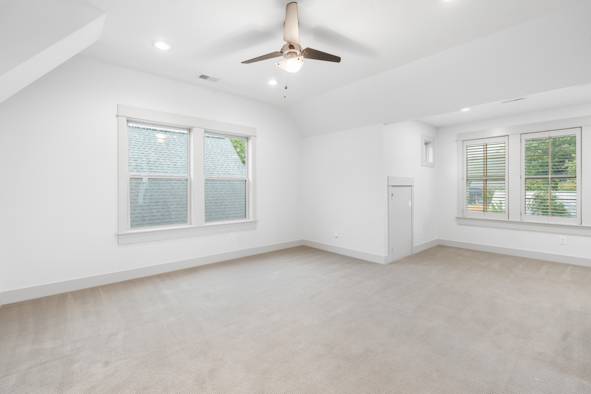 124 Creighton Ave