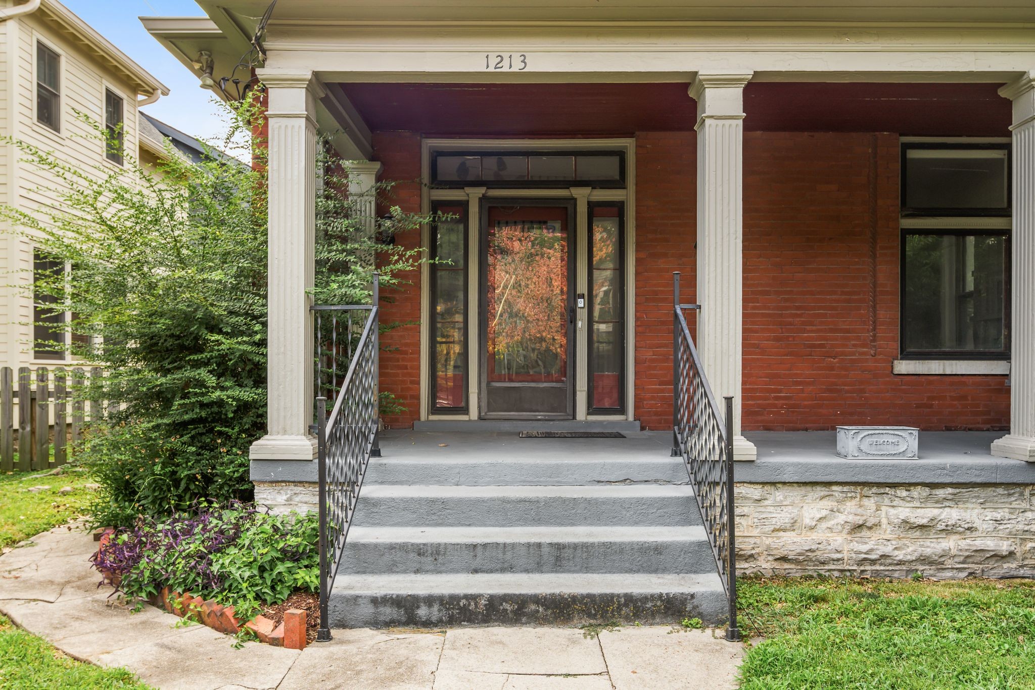 1213 5th Ave, N