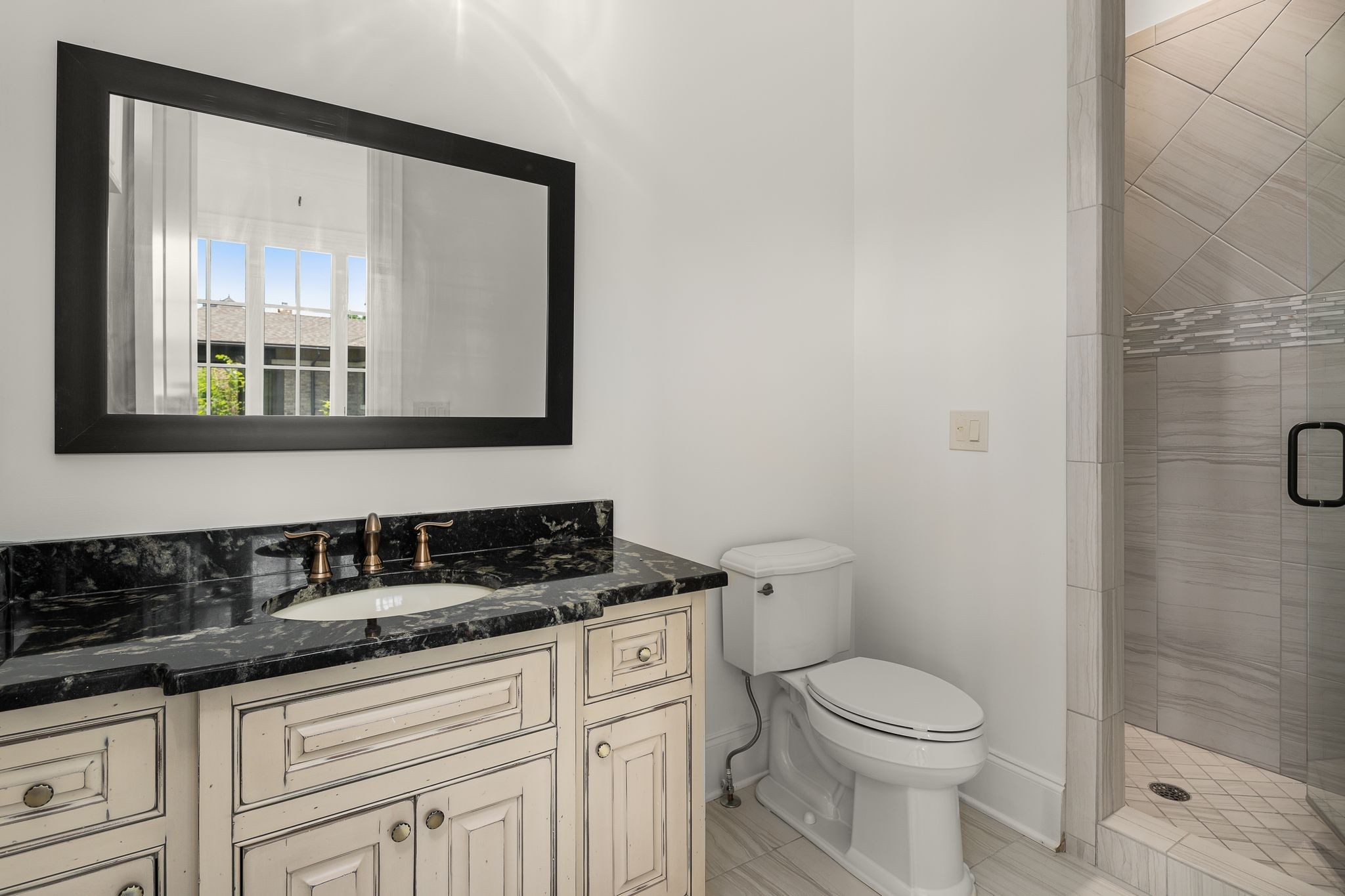 443 Canterbury Rise