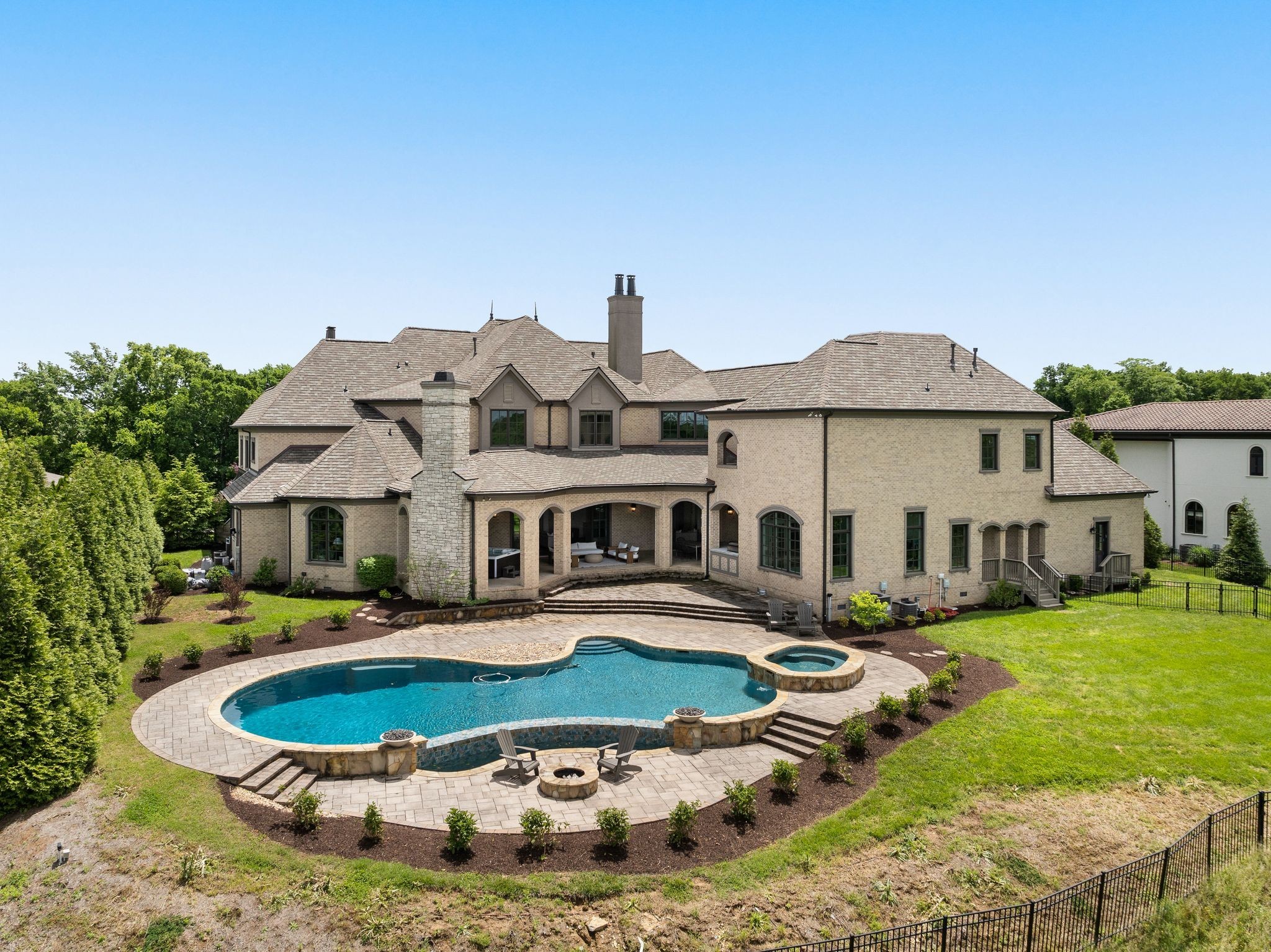 443 Canterbury Rise