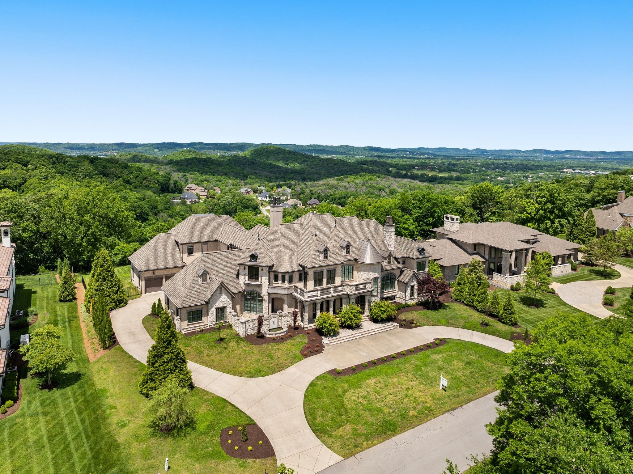 443 Canterbury Rise