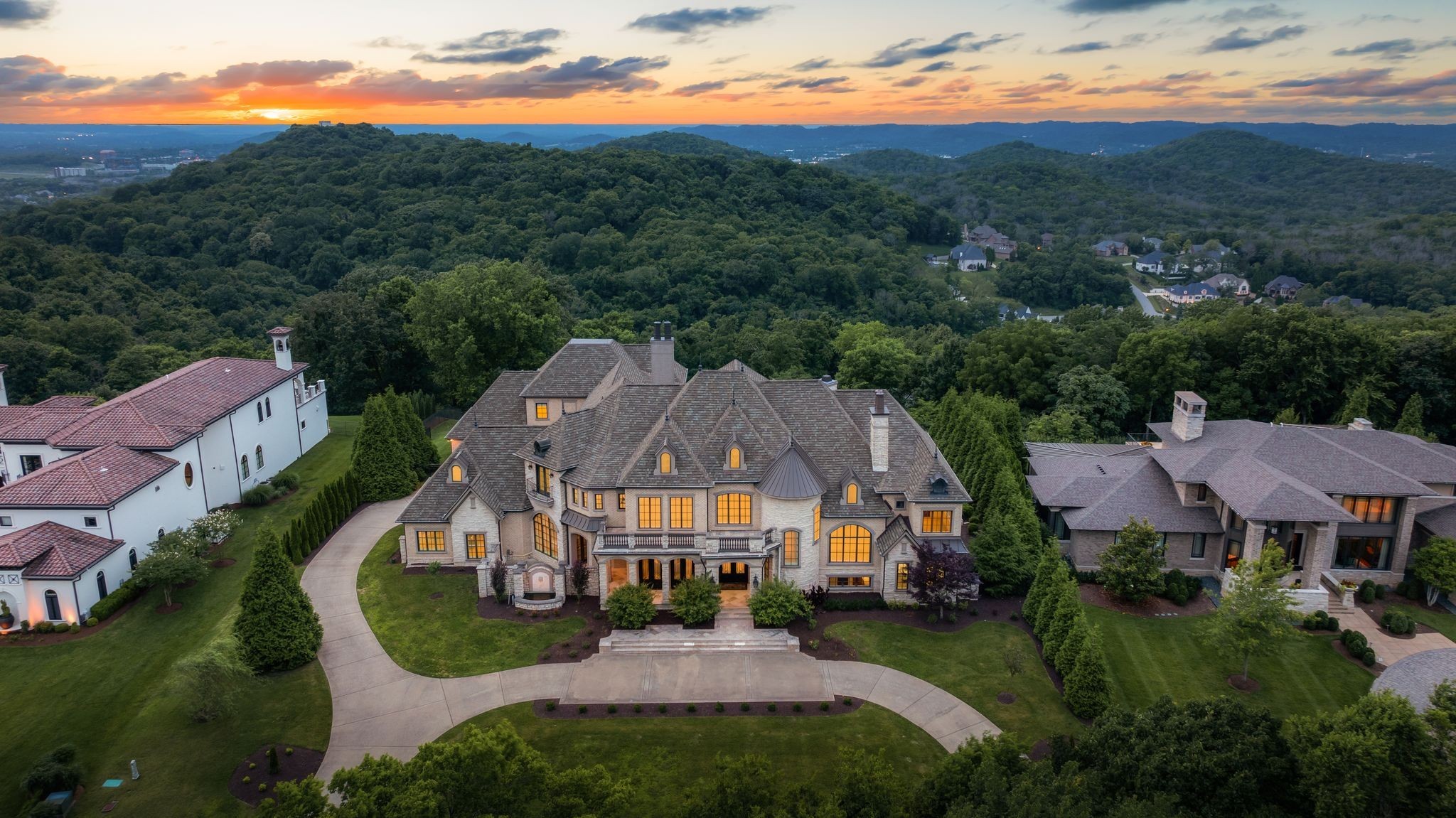 443 Canterbury Rise