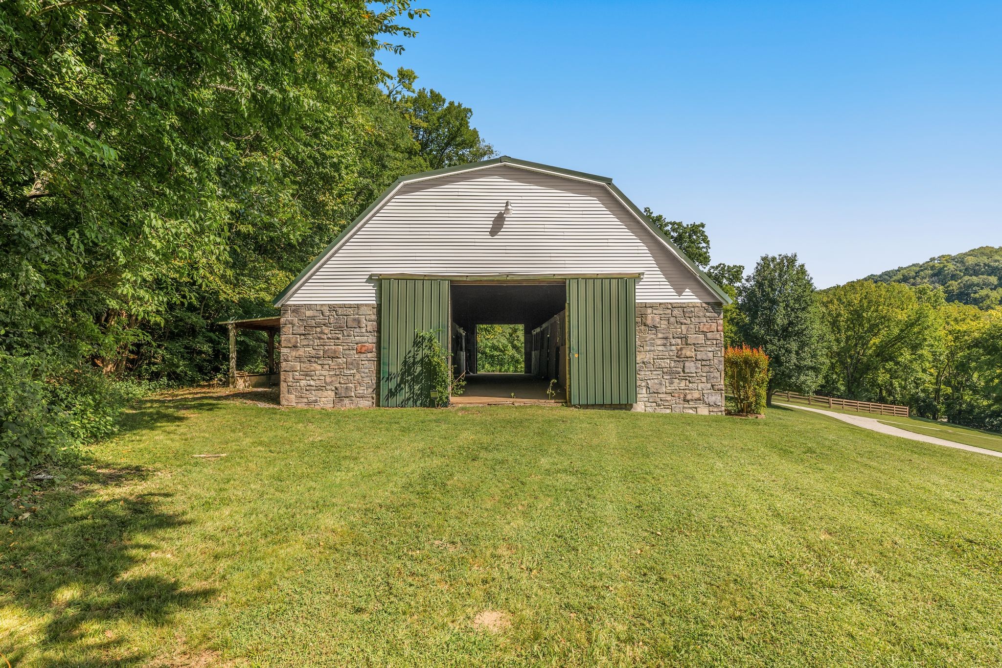 1026 Holly Tree Gap Rd