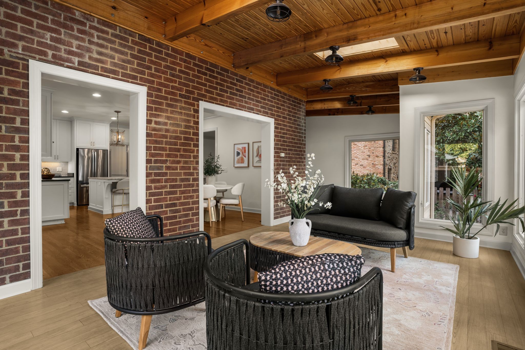 231 Burlington Pl