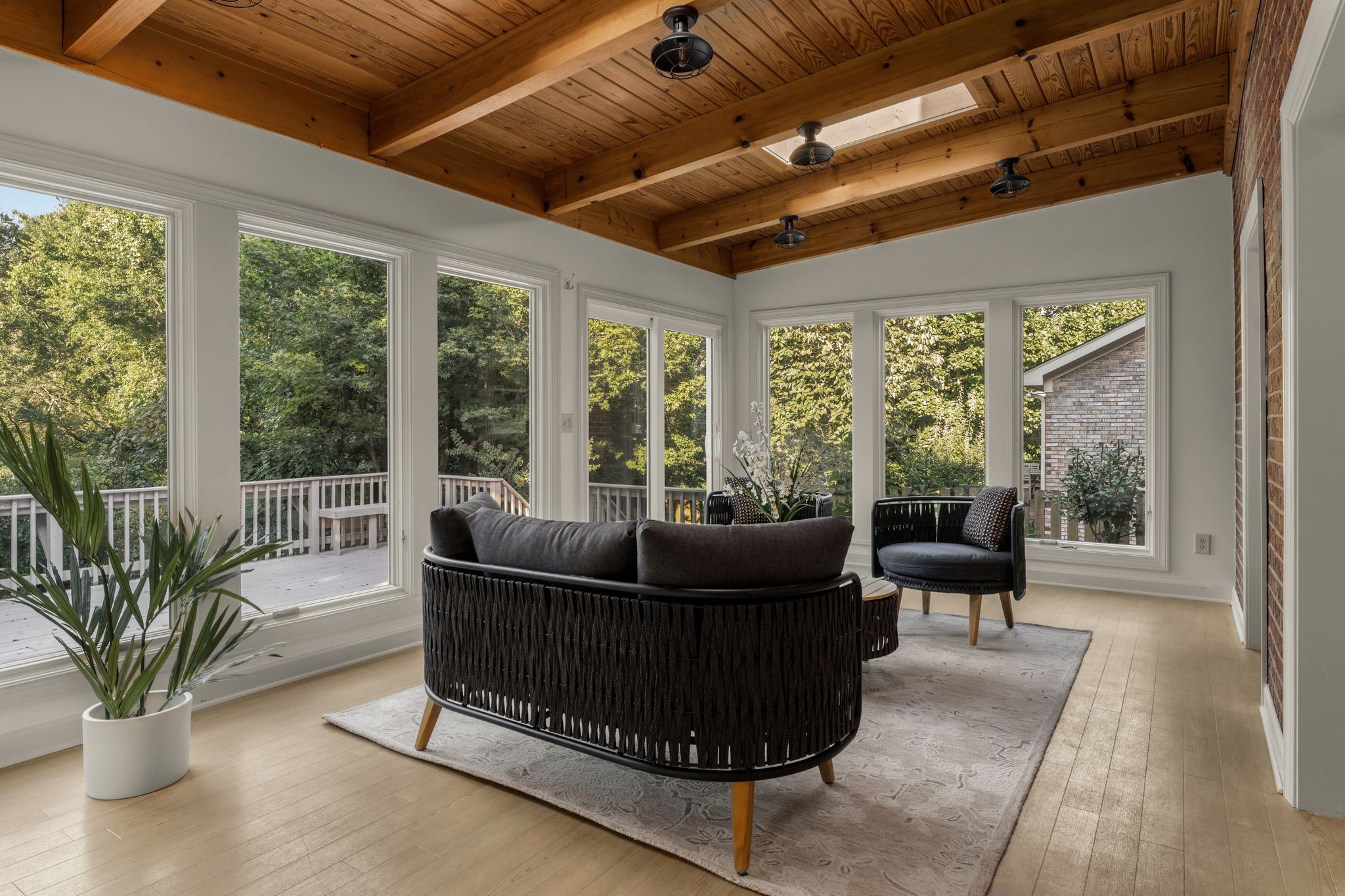 231 Burlington Pl