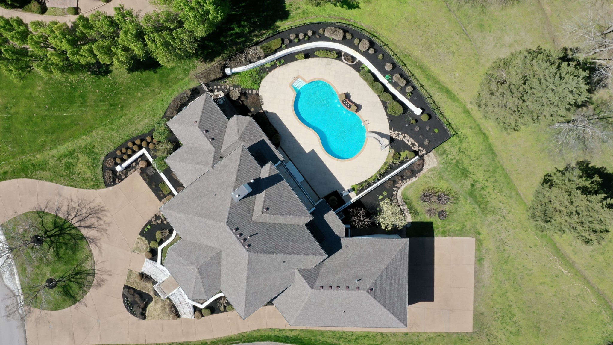 17 Castlewood Ct