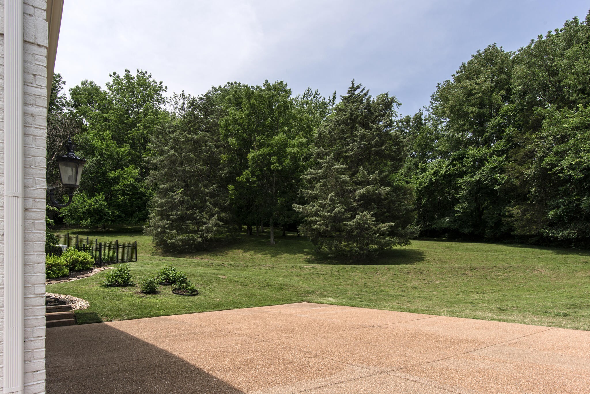 17 Castlewood Ct