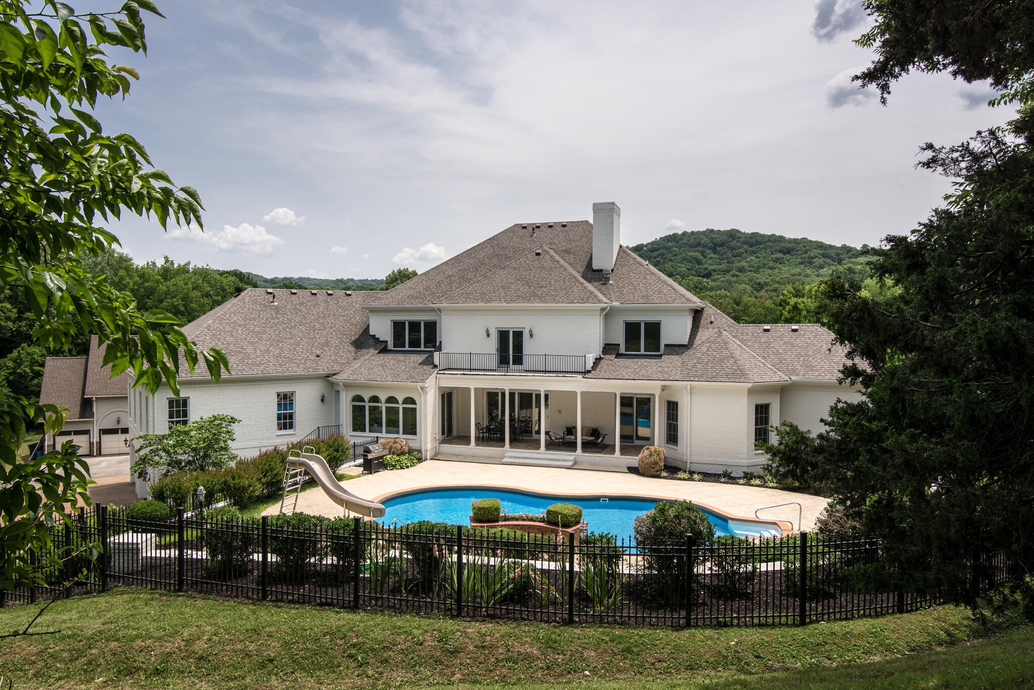 17 Castlewood Ct