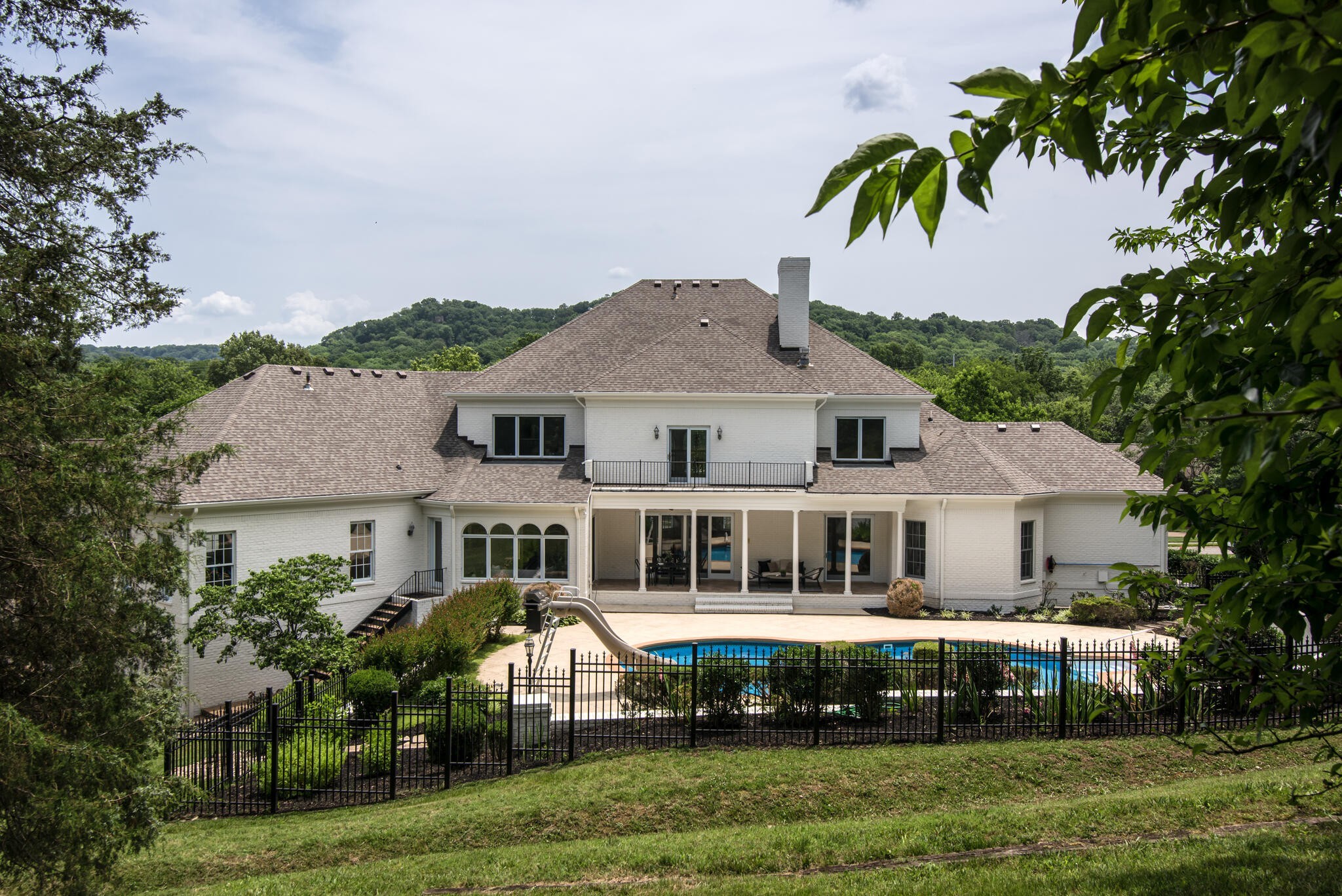 17 Castlewood Ct
