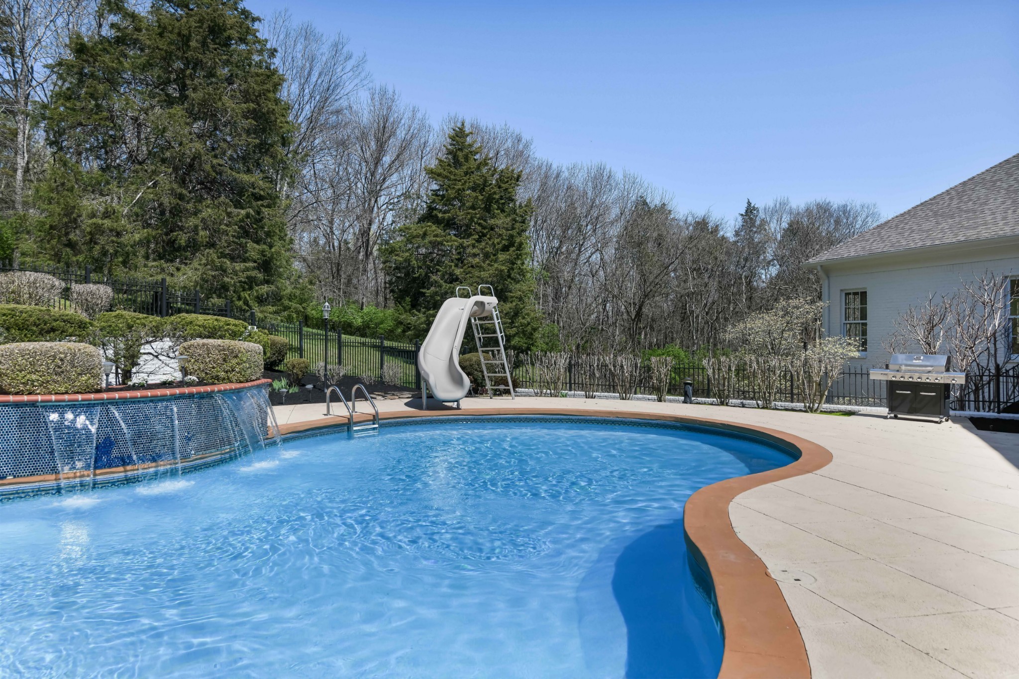 17 Castlewood Ct