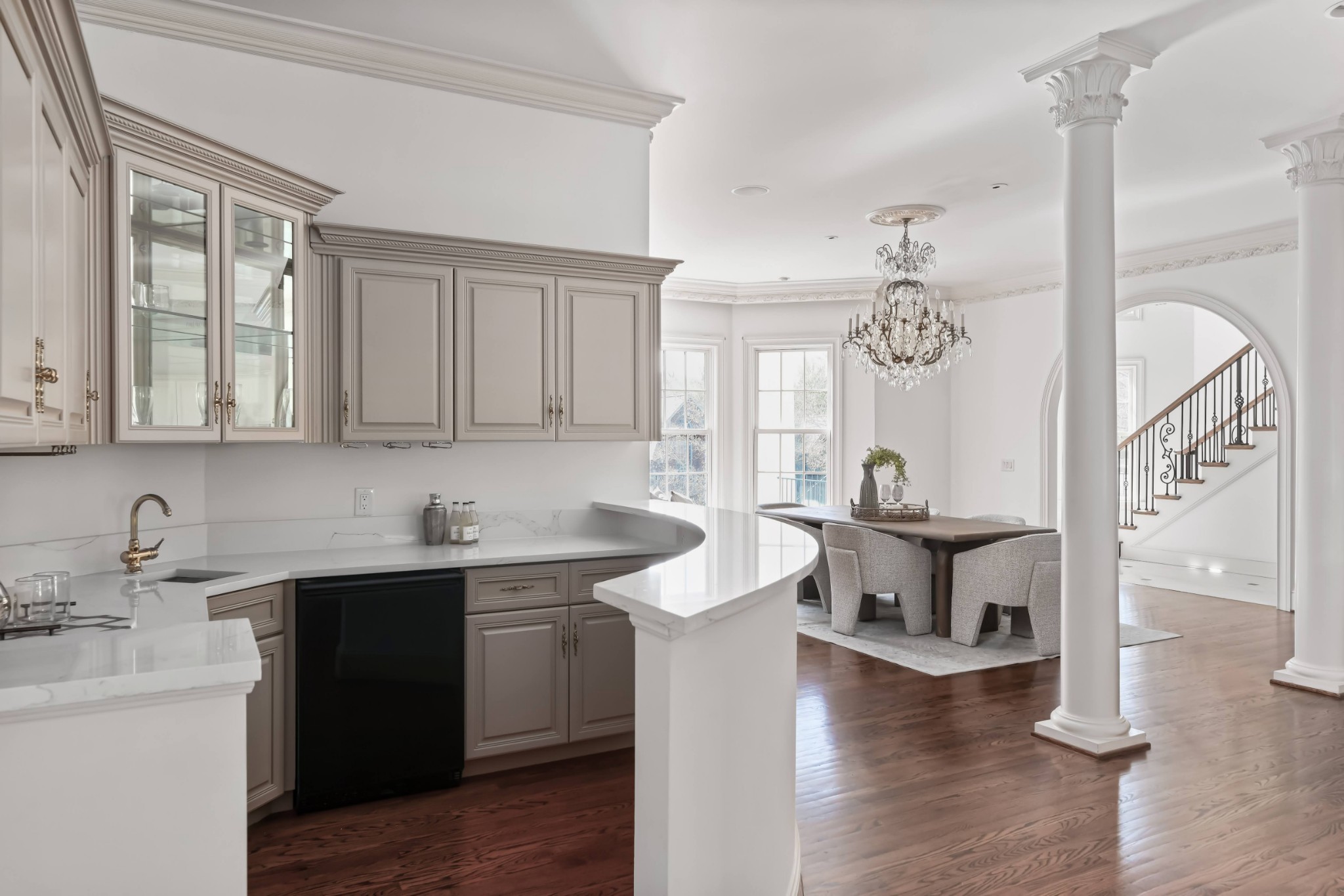 17 Castlewood Ct