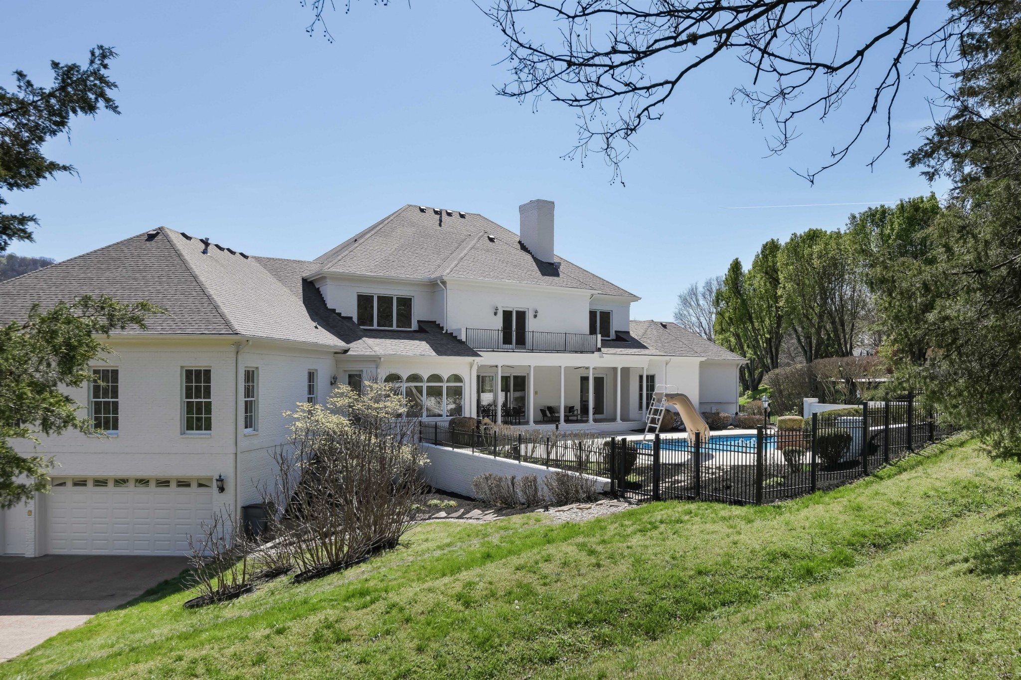 17 Castlewood Ct