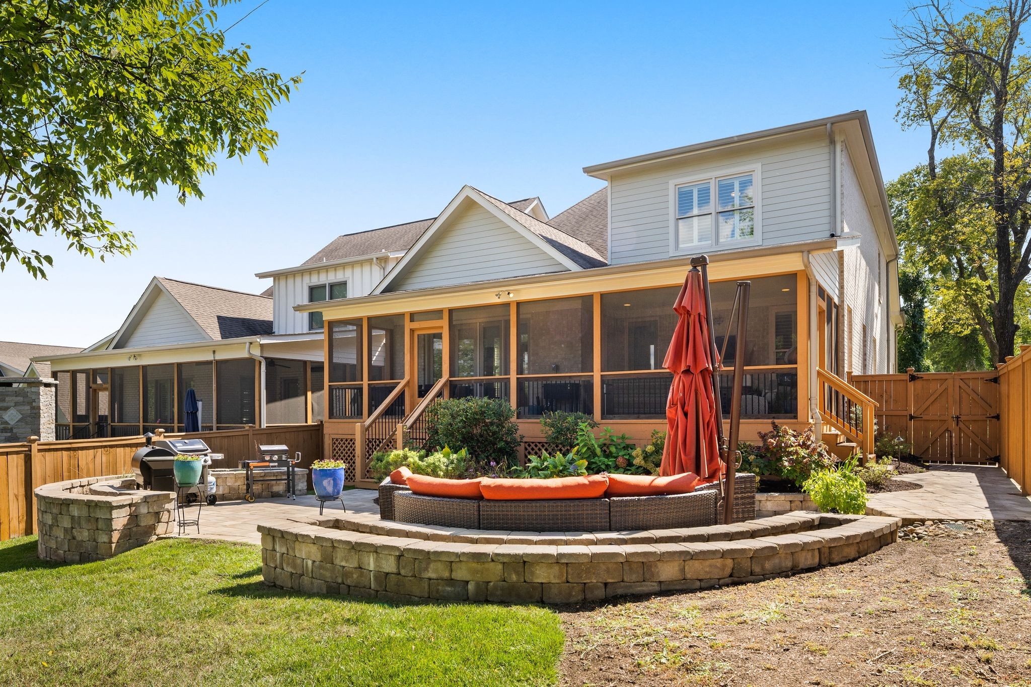 2260 Castleman Dr
