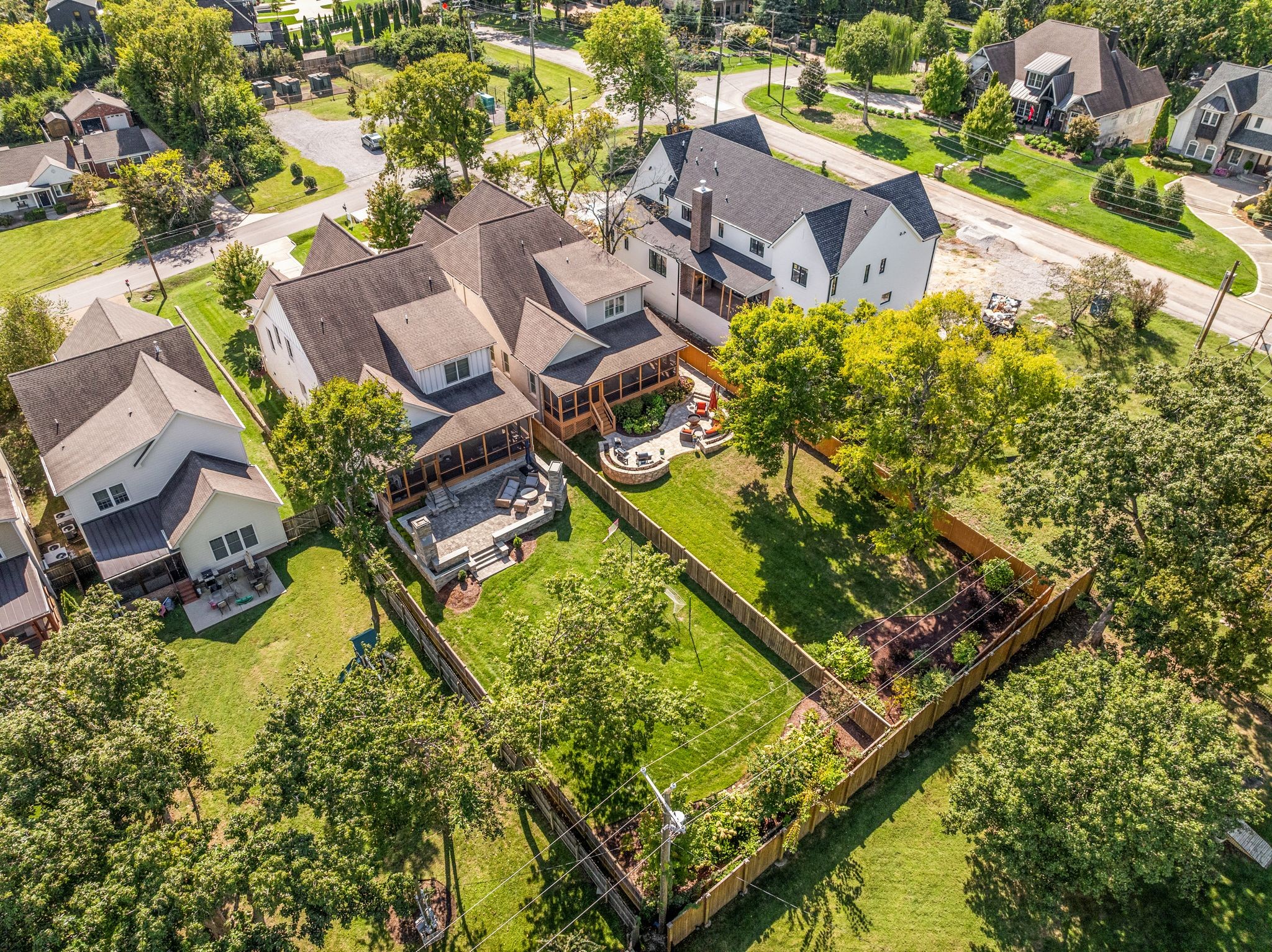 2260 Castleman Dr