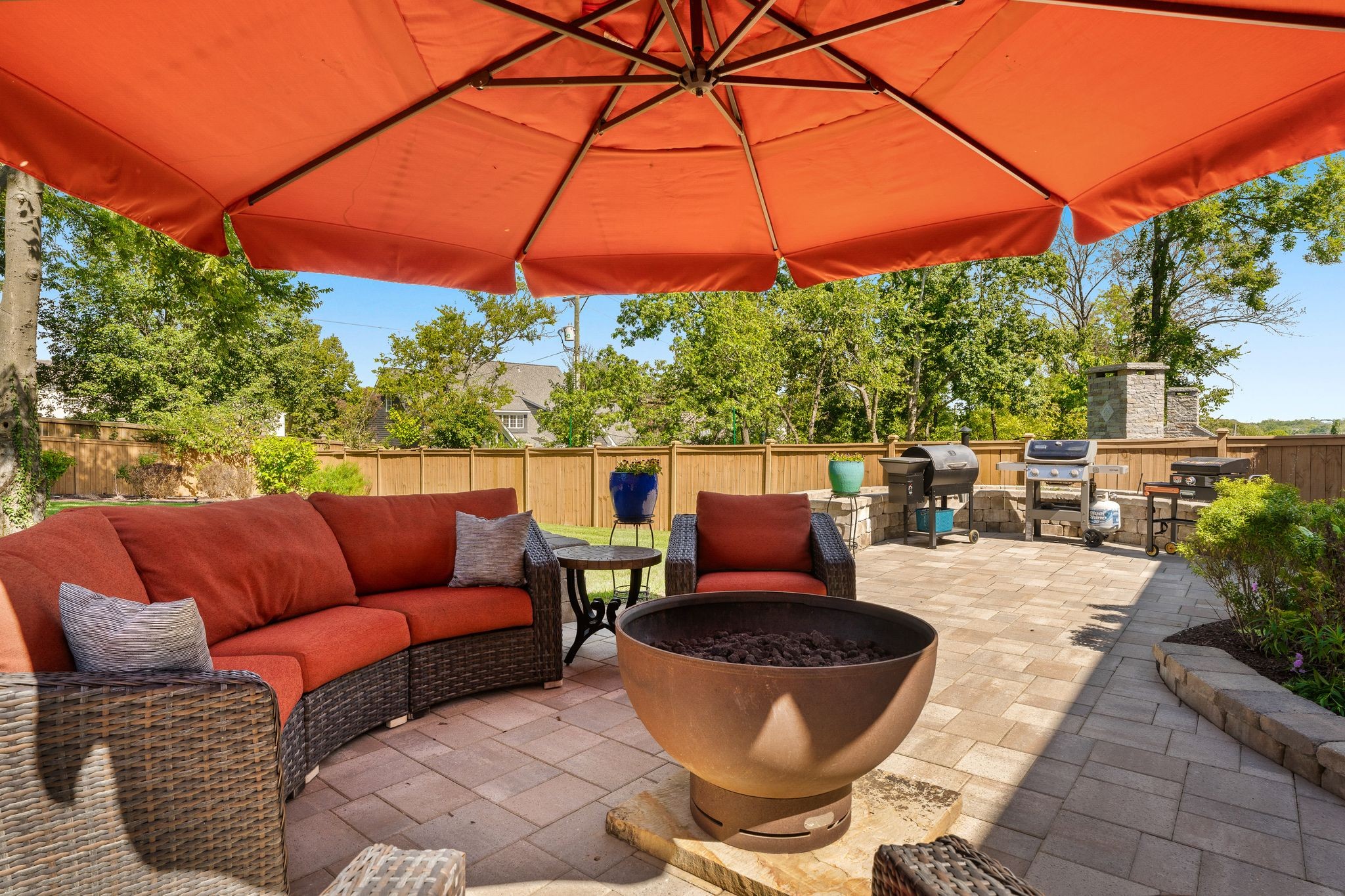 2260 Castleman Dr