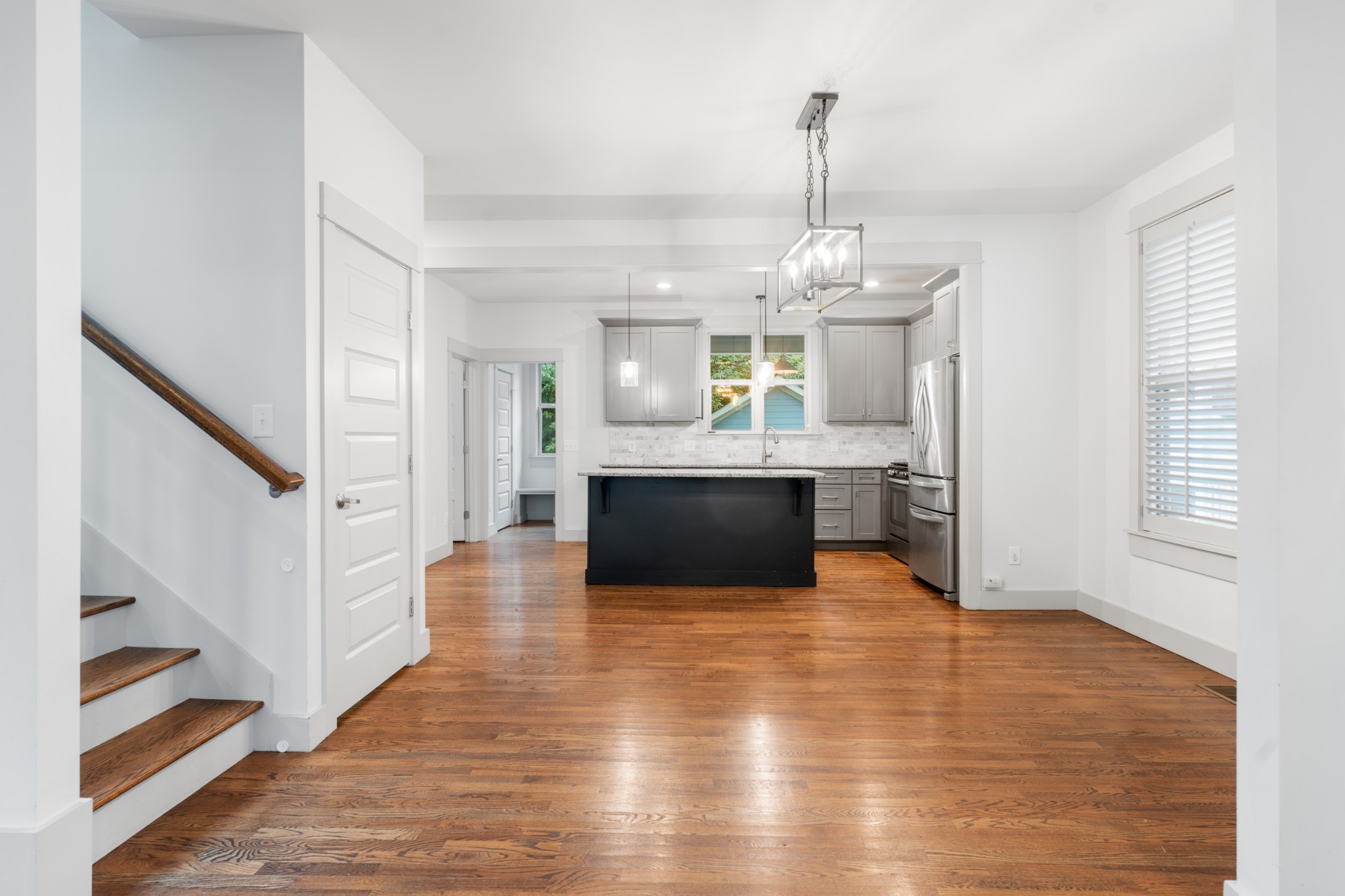 124 Creighton Ave