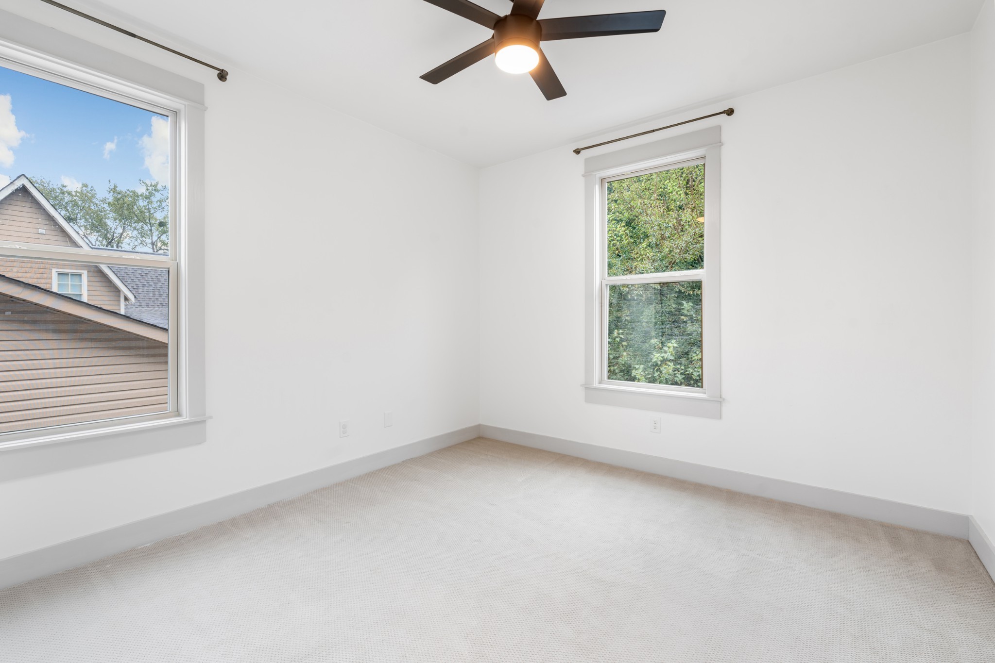 124 Creighton Ave