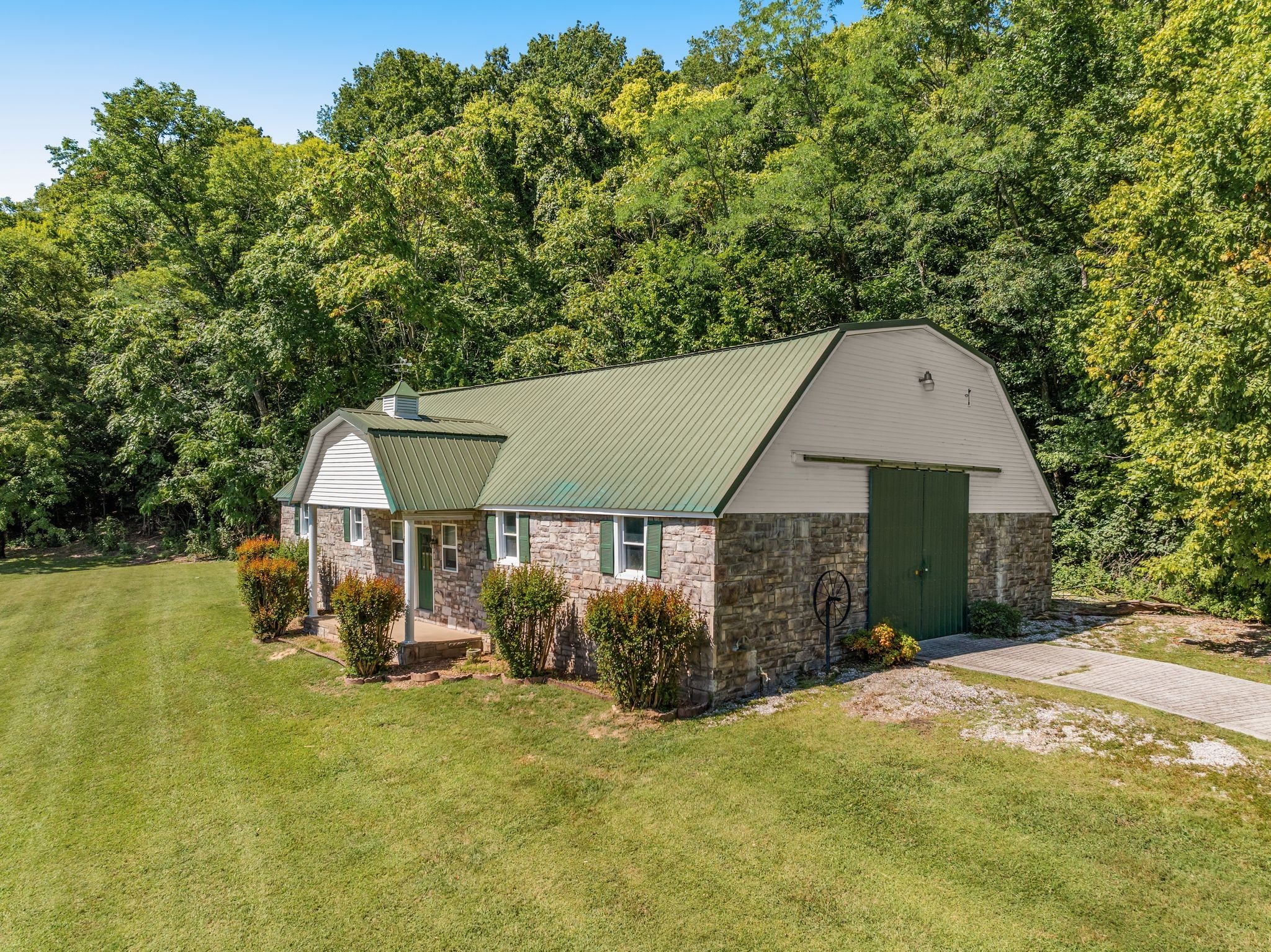 1026 Holly Tree Gap Rd