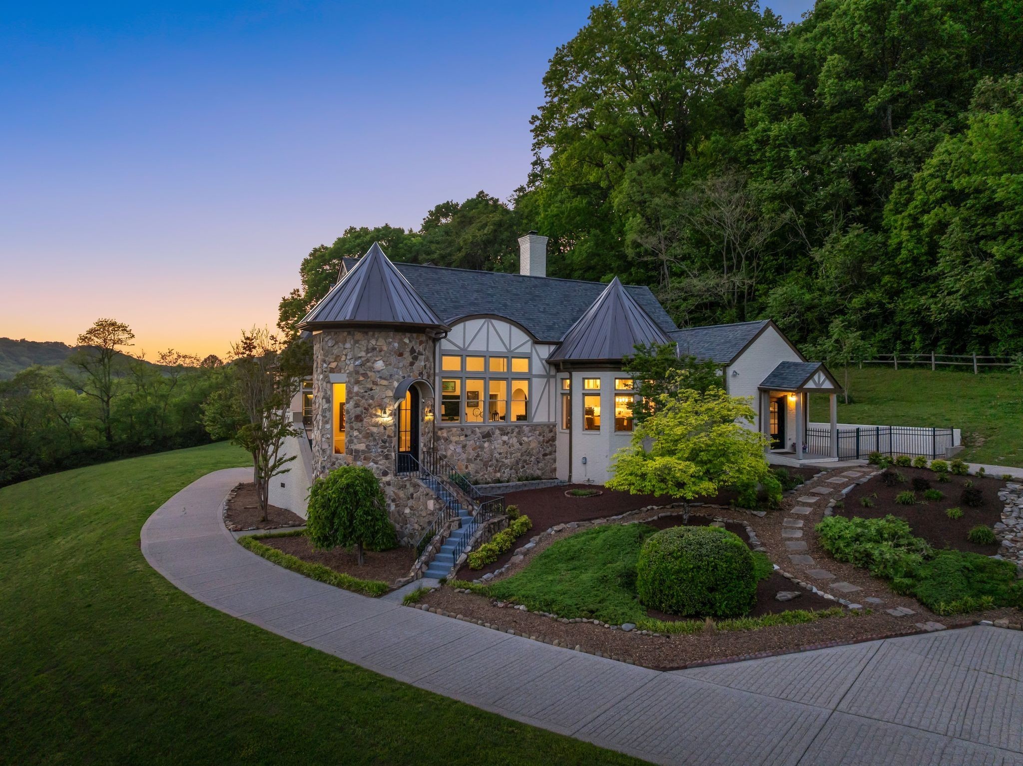 1026 Holly Tree Gap Rd