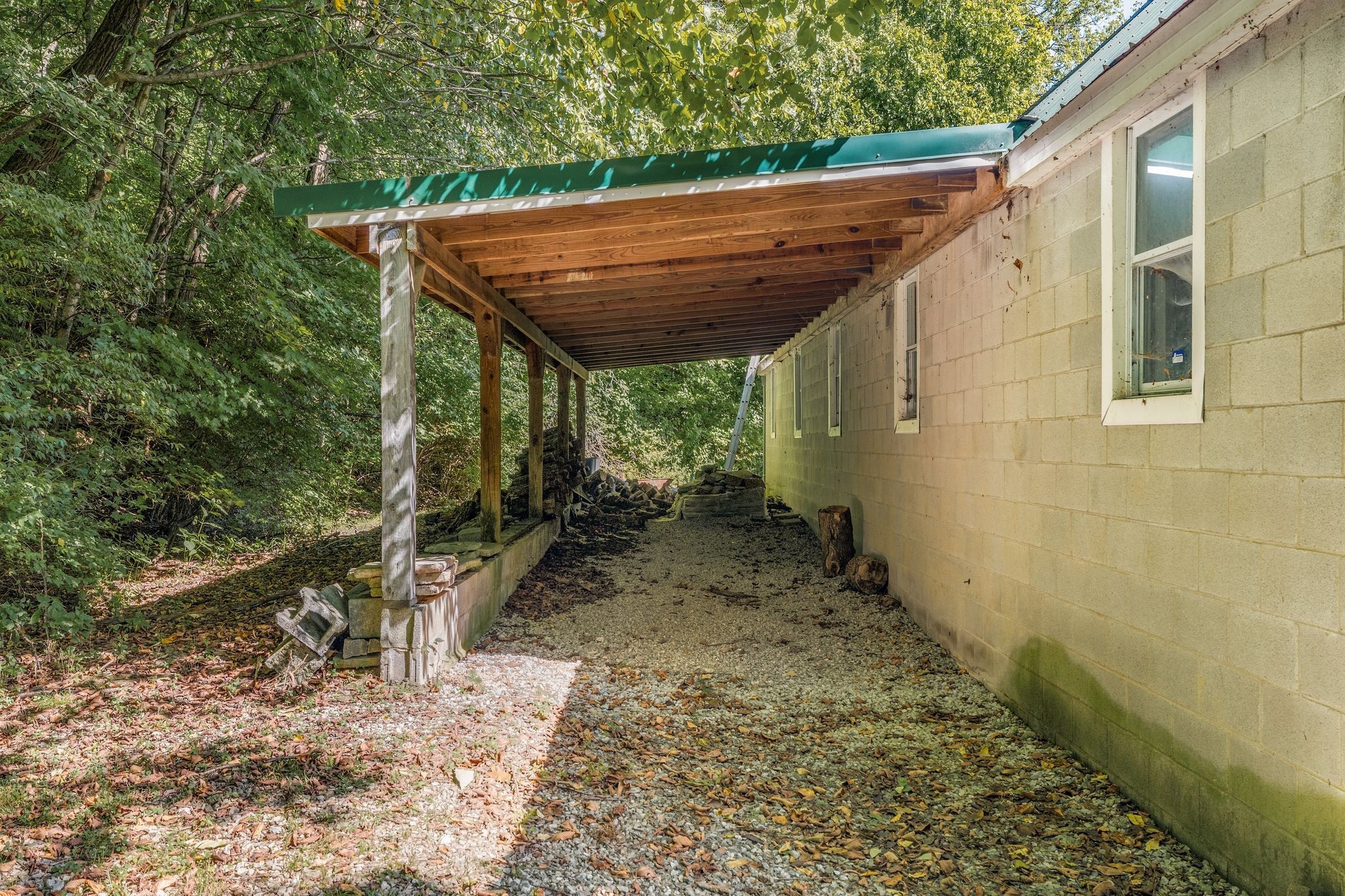 1026 Holly Tree Gap Rd